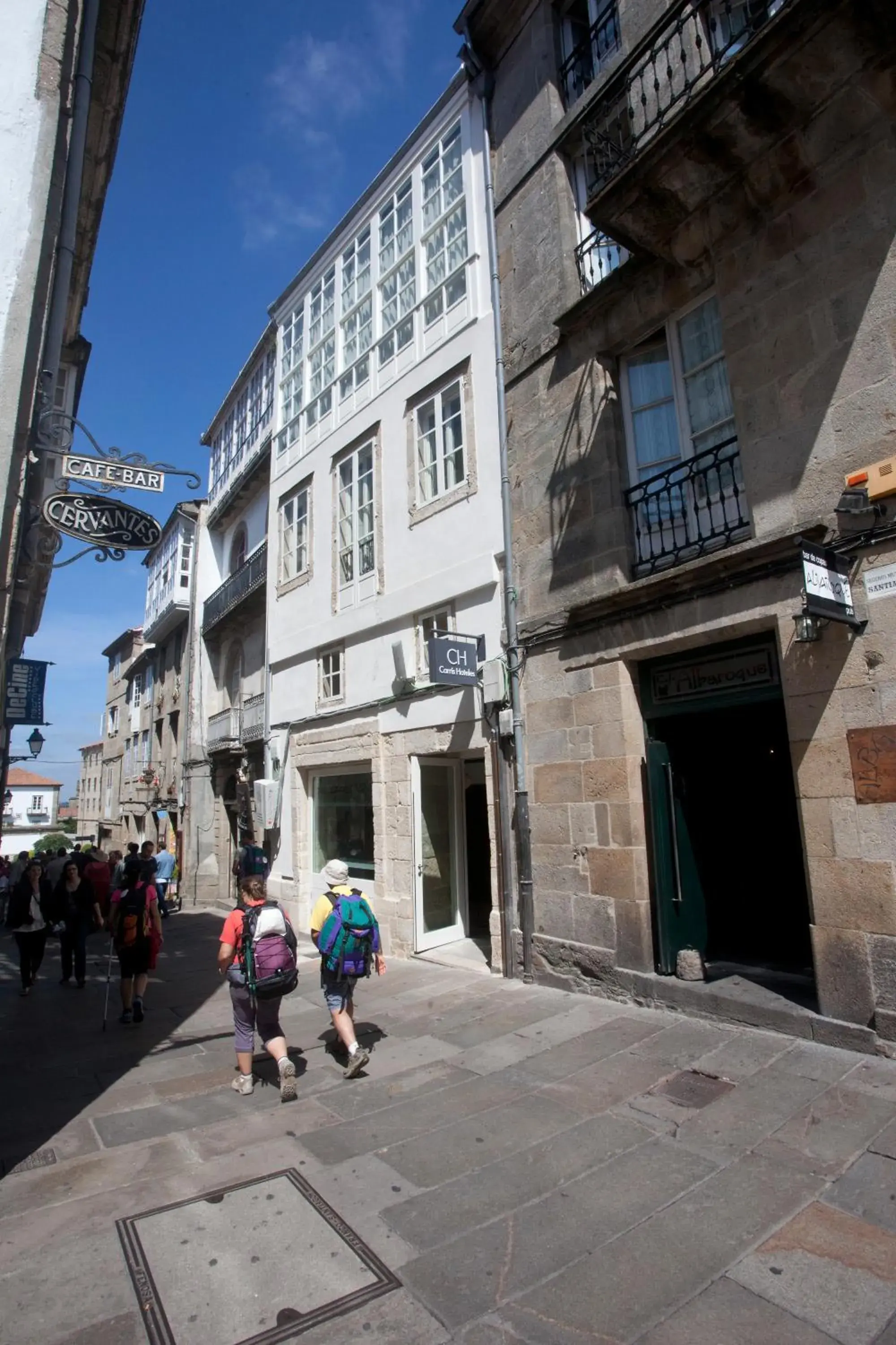 Facade/entrance in Carris Casa de la Troya Facade/entrance in Carris Casa de la Troya