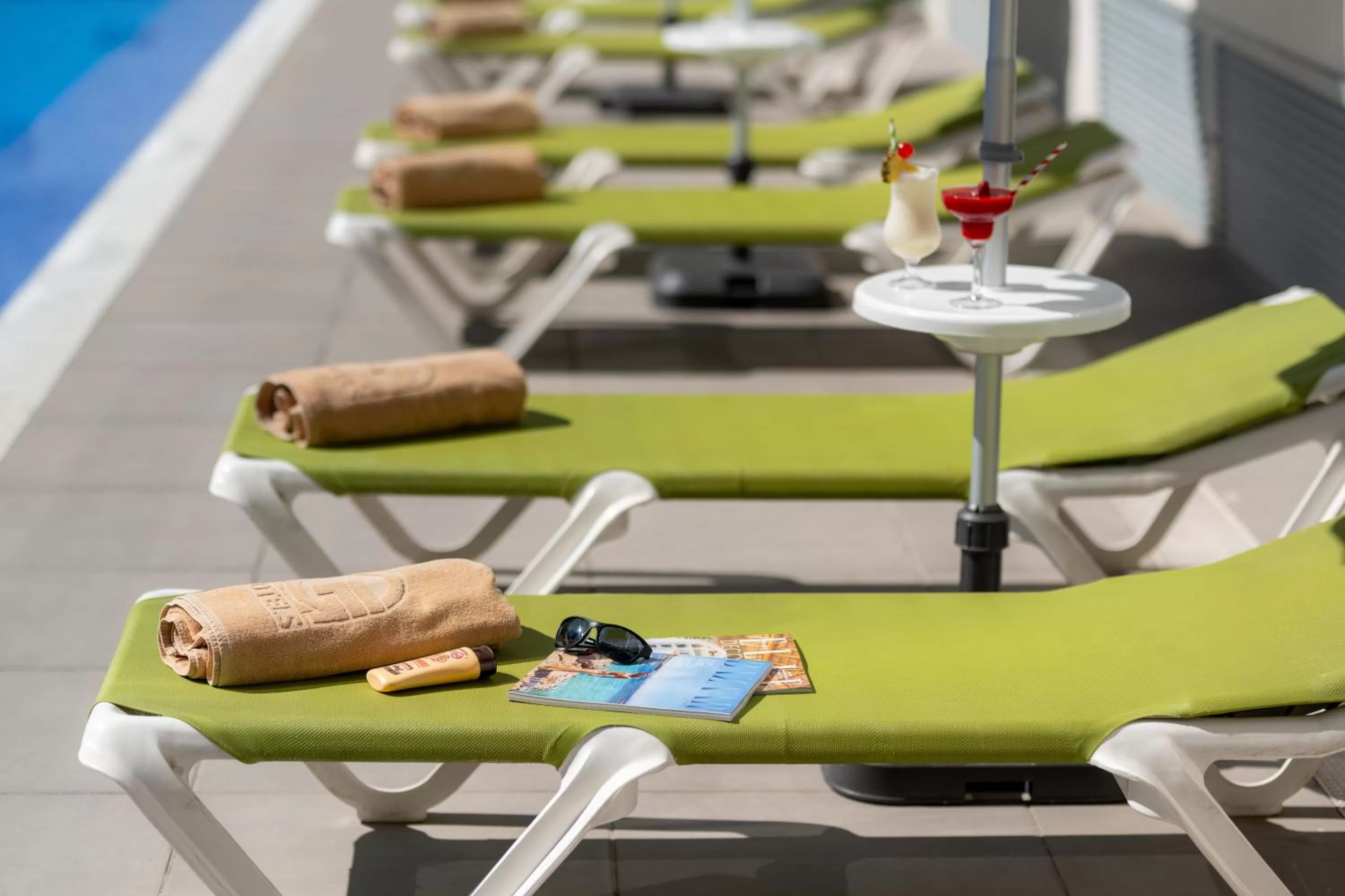 Swimming pool in Climia Belroy 4 Sup