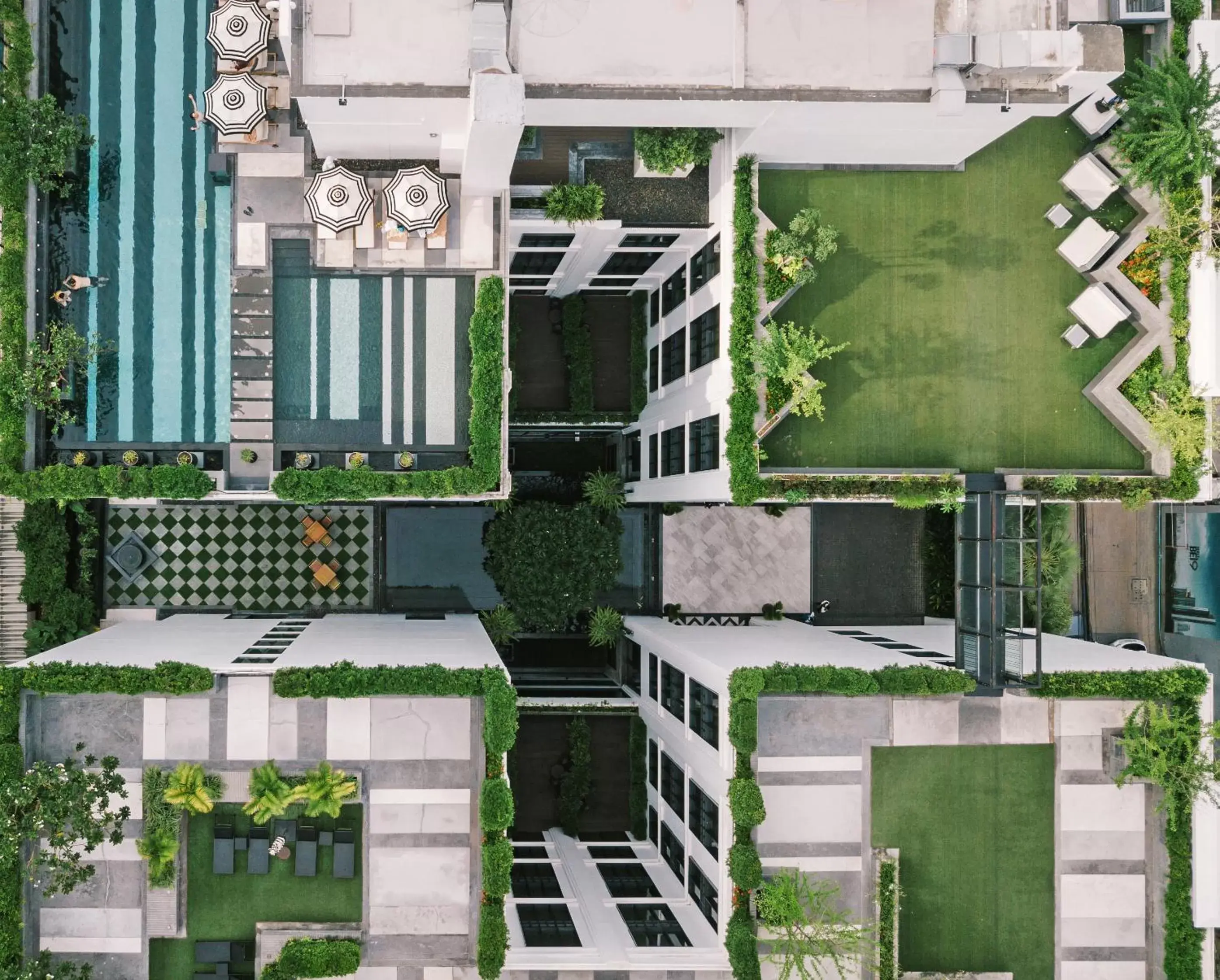 Property building in Mövenpick Hotel Sukhumvit 15 Bangkok Property building in Mövenpick Hotel Sukhumvit 15 Bangkok