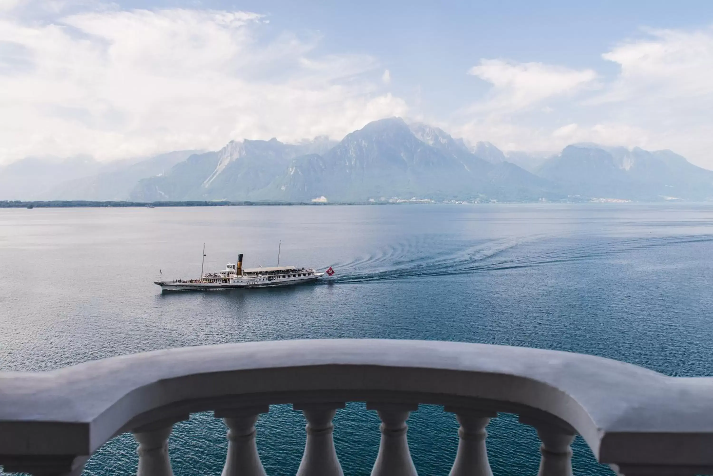 Lake view in Hôtel du Grand Lac Excelsior