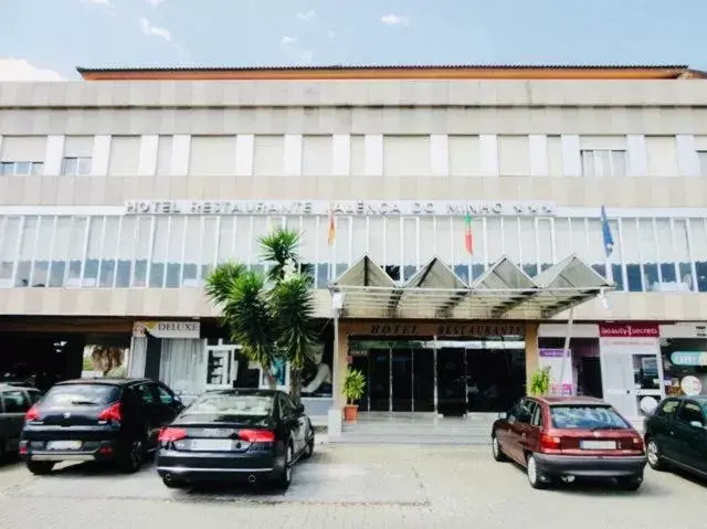 Facade/entrance, Property Building in Hotel Valenca do Minho