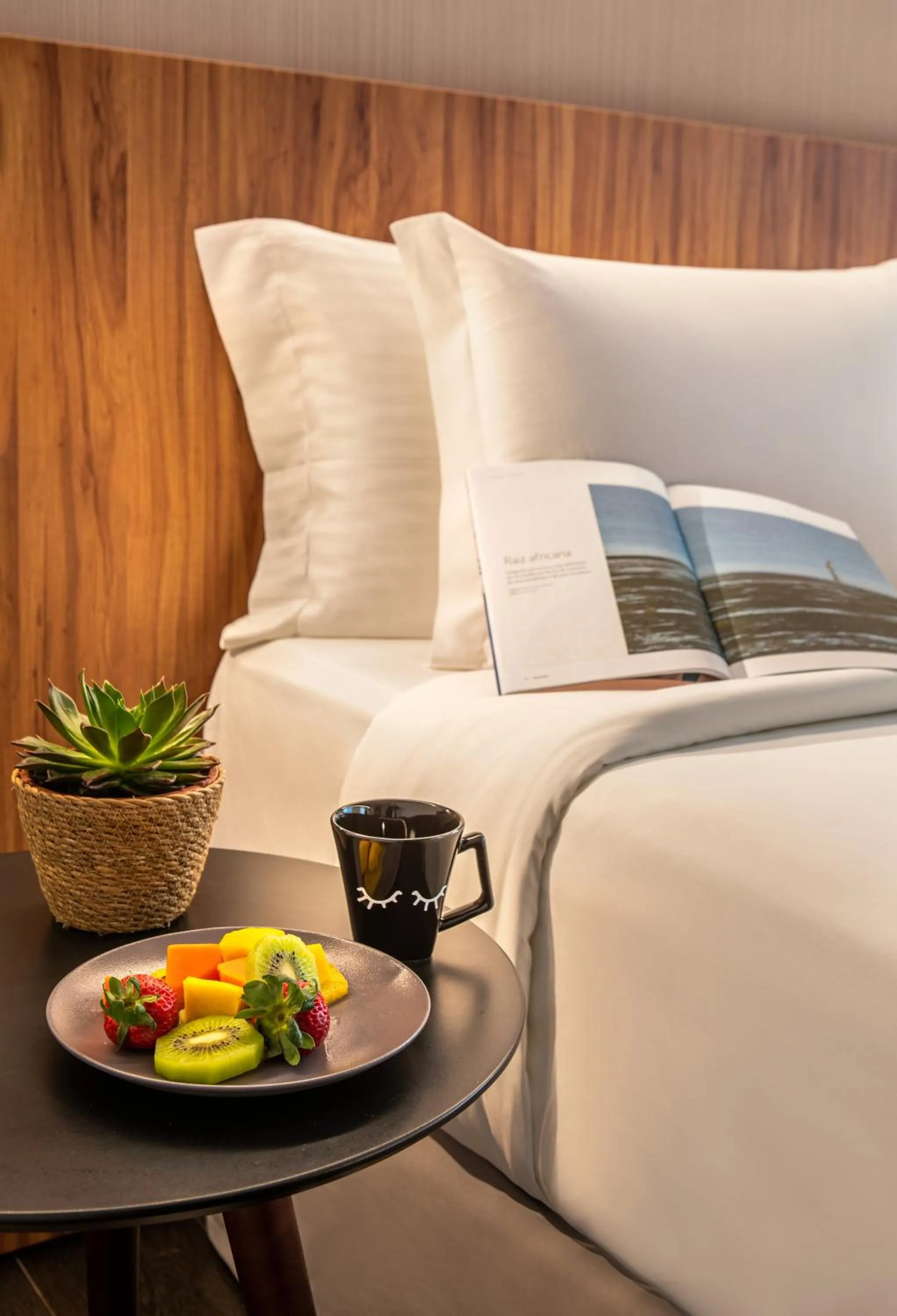 Food and drinks, Bed in INNSiDE by Meliá São Paulo Iguatemi