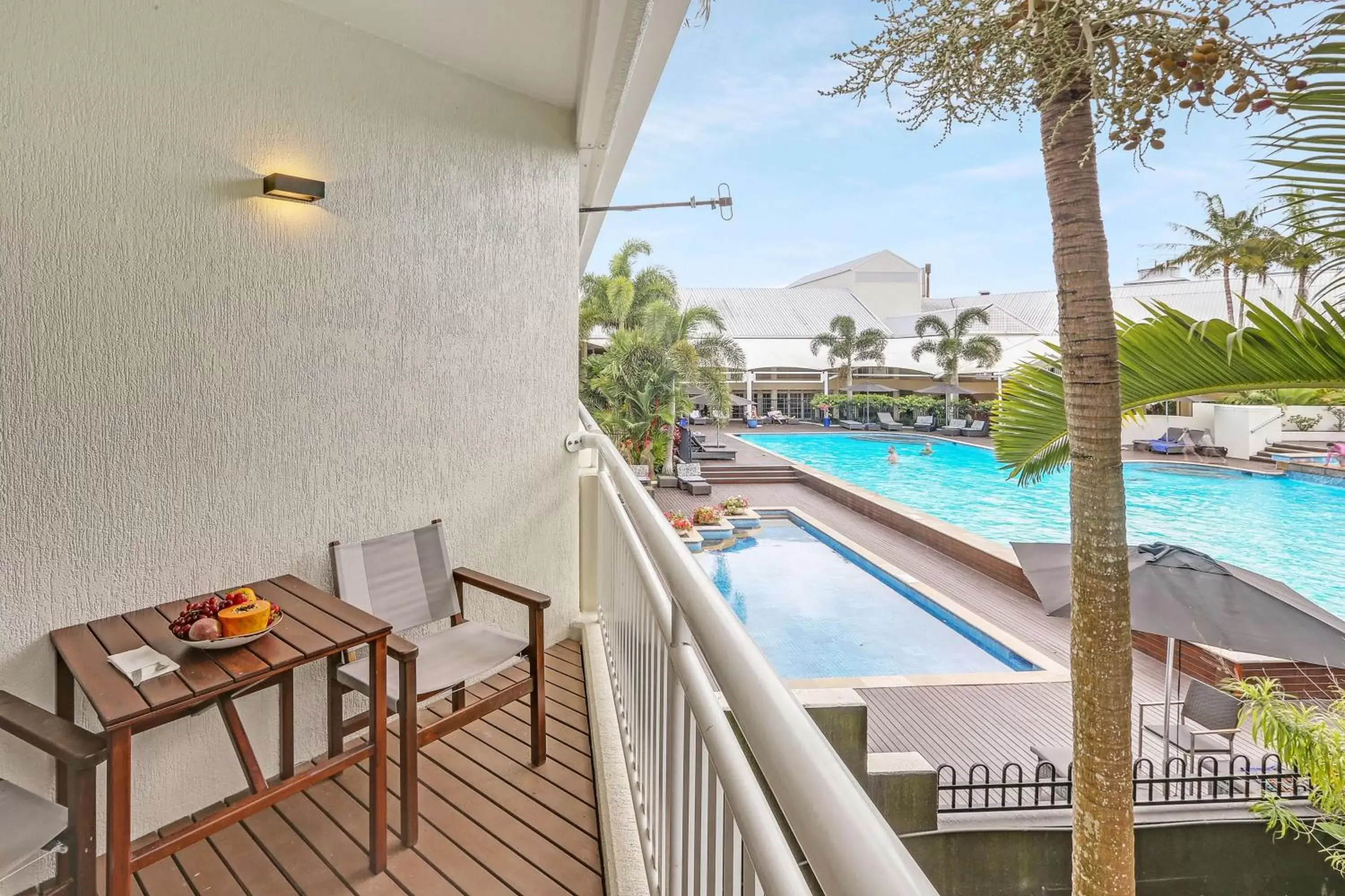 Facade/entrance, Pool View in Shangri-La The Marina, Cairns