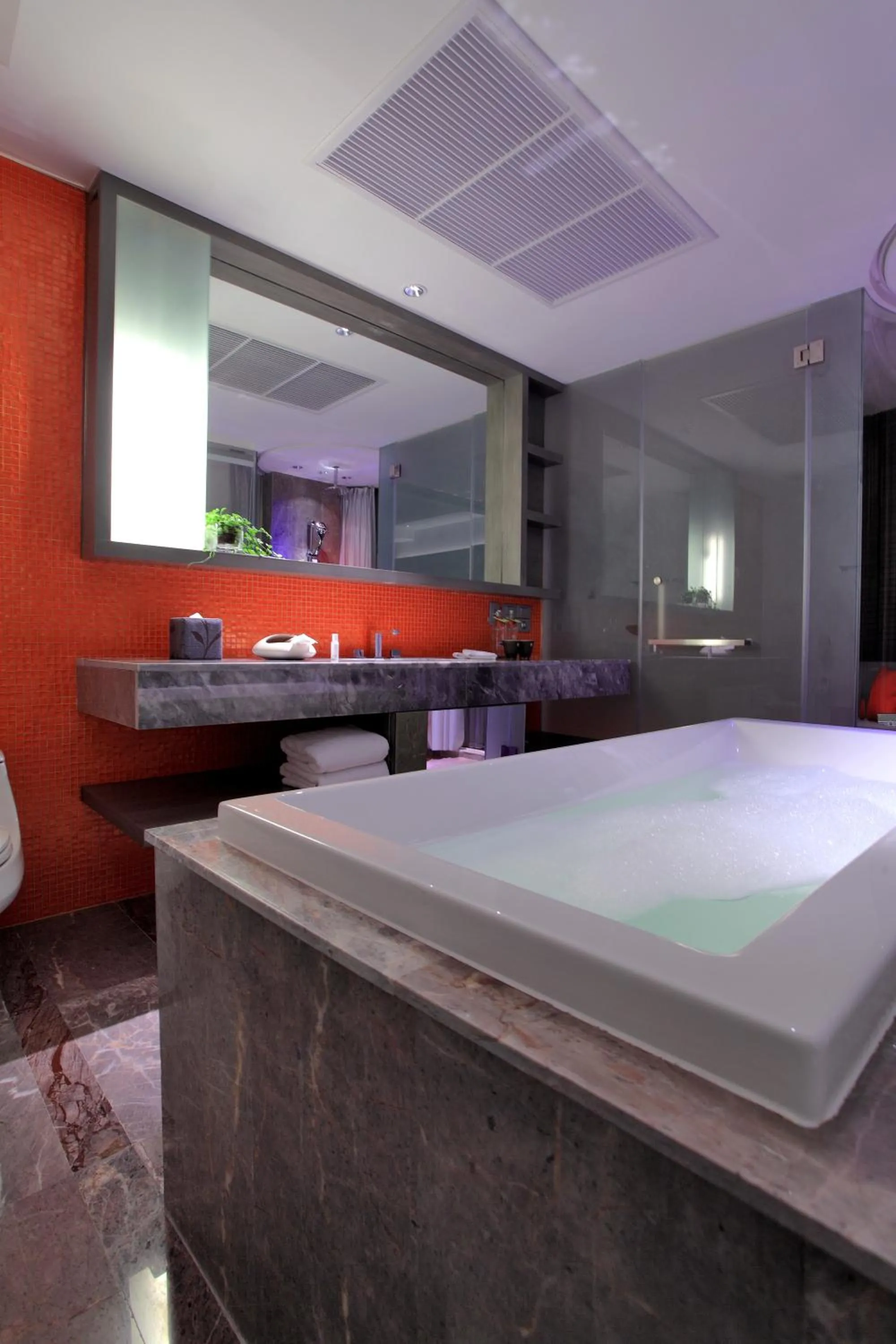 Bathroom in LiT BANGKOK Hotel