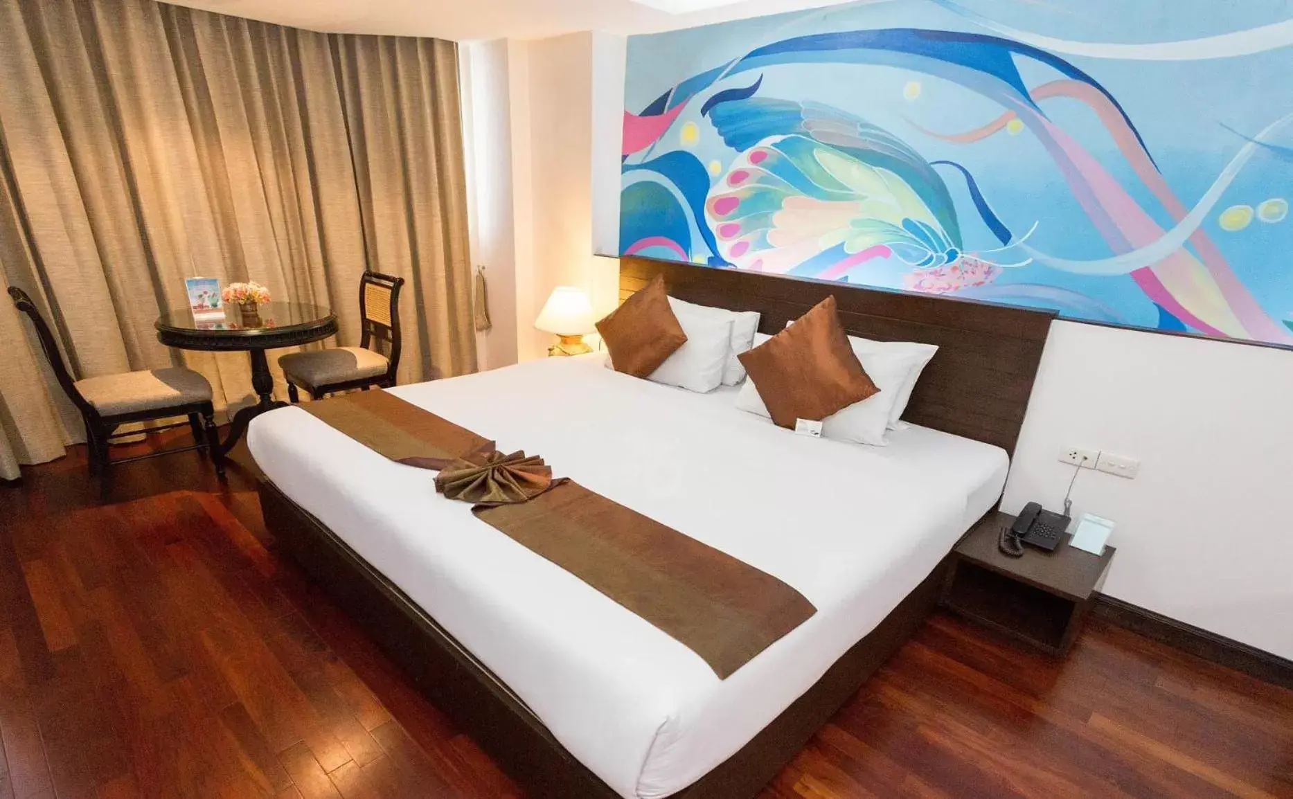 Bedroom, Bed in The Grand Sathorn
