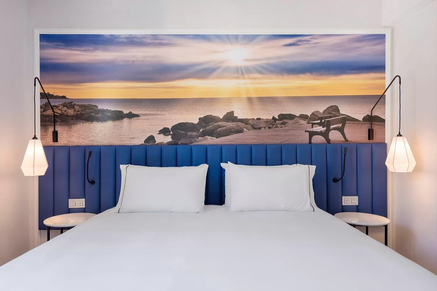 Bed in Eurostars Mediterranea Plaza