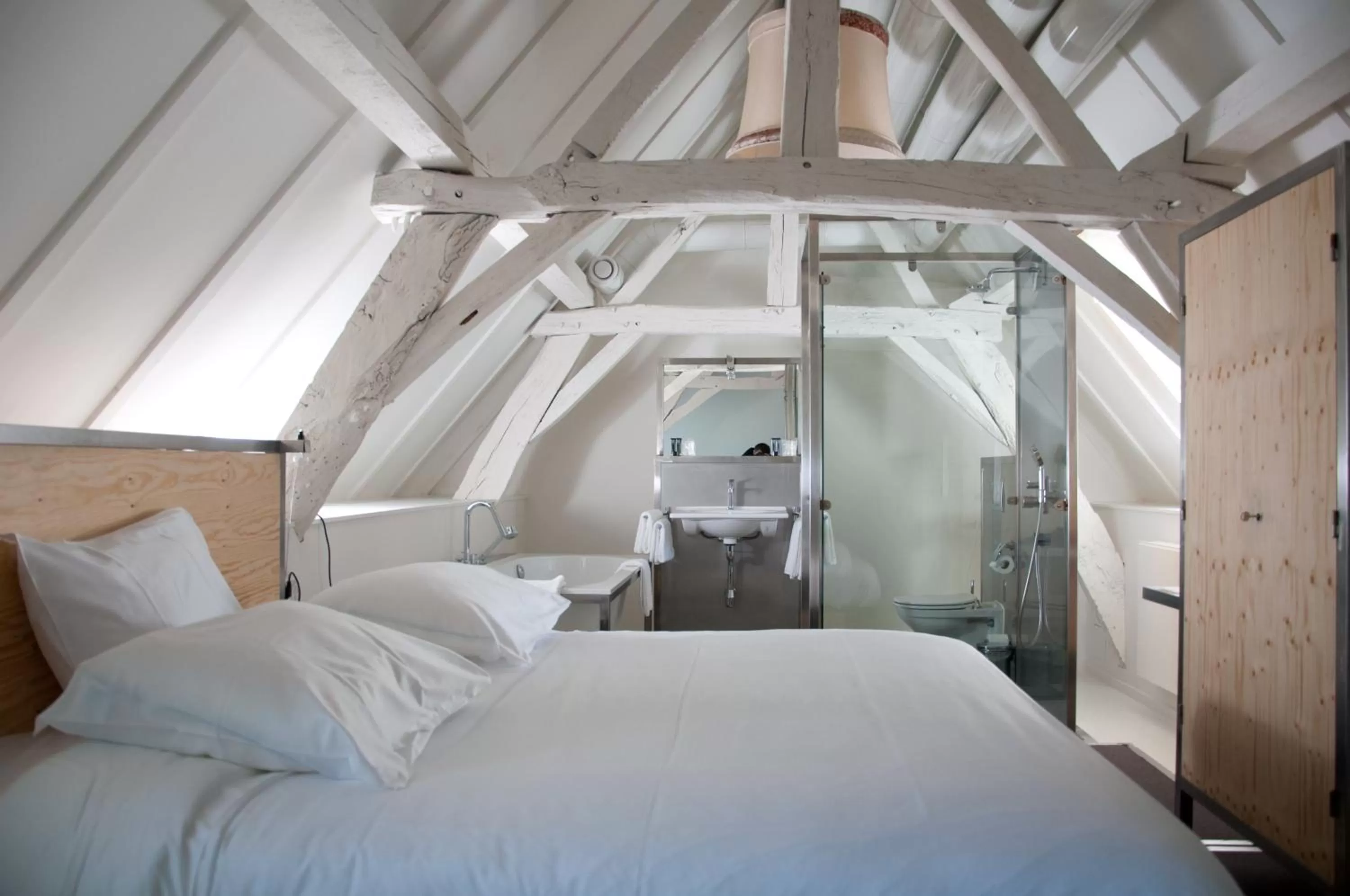 Bed in Teaching Hotel