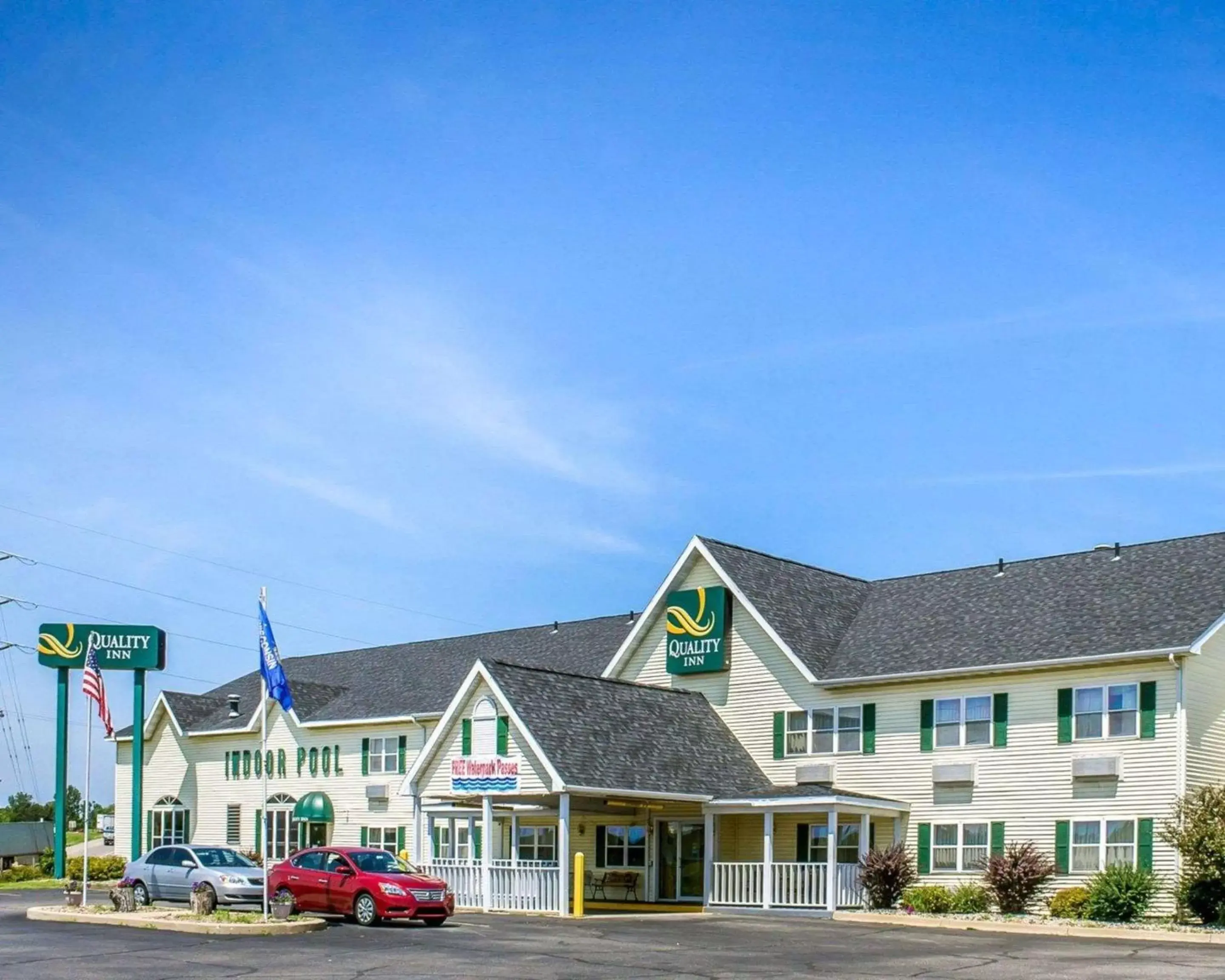 Property Building in Quality Inn Mauston
