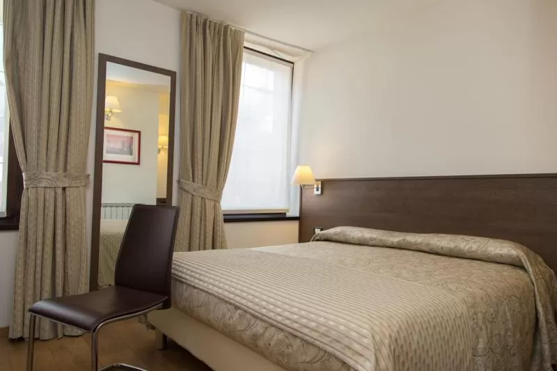 Bedroom, Bed in Albergo Antica Locanda