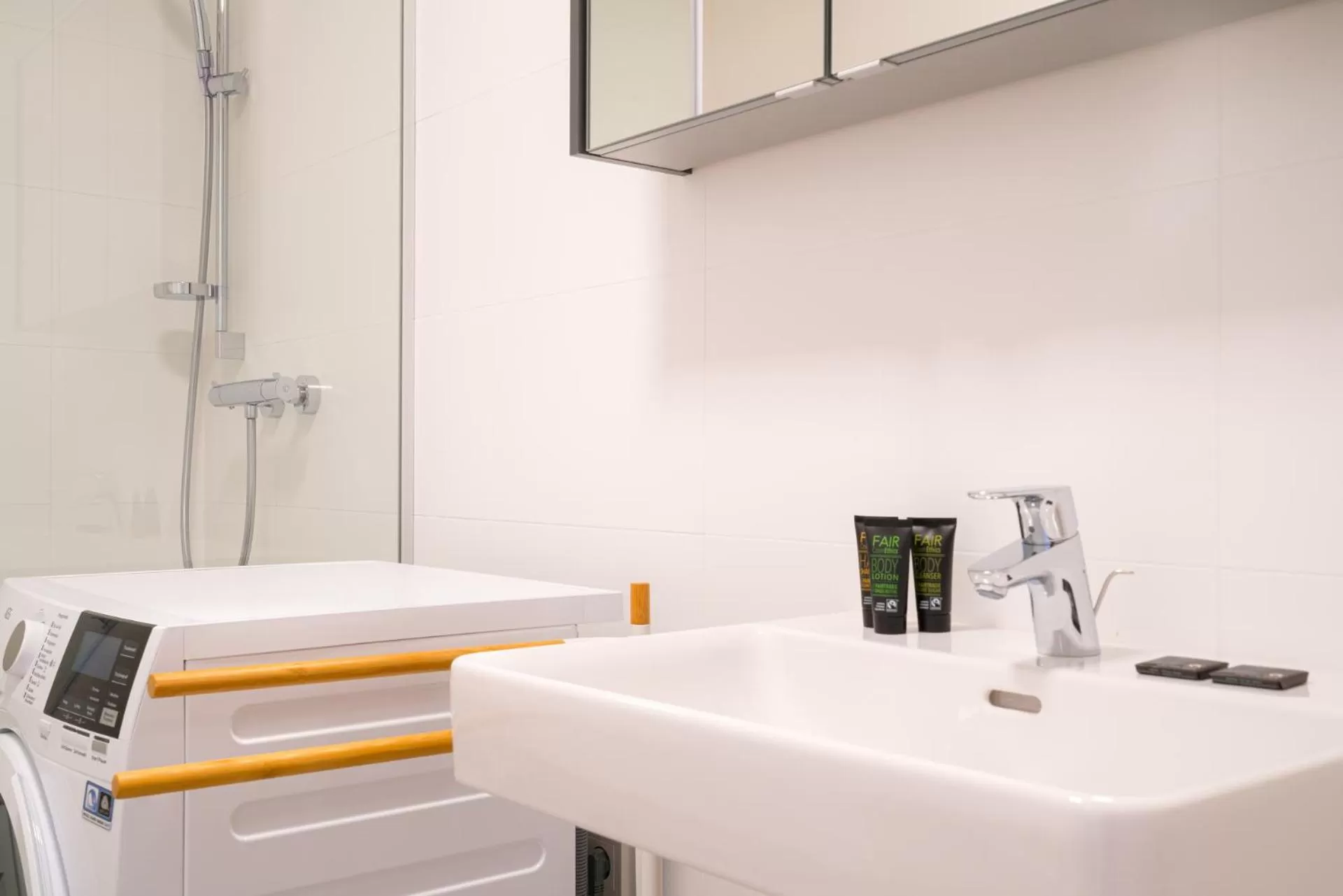 Bathroom in Vienna Residence, Marina Tower - Danube