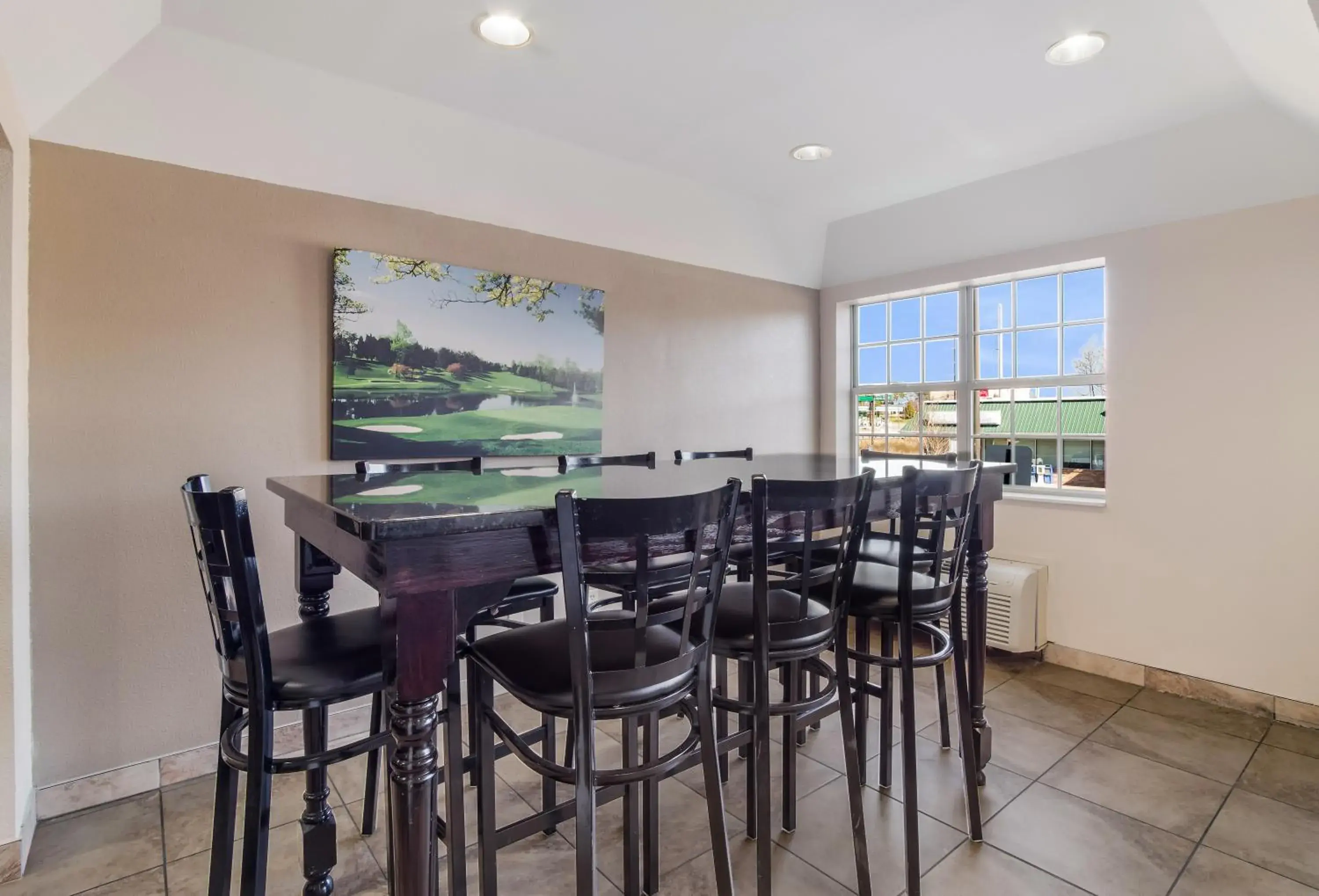 Dining area in Quality Inn & Suites Fort Gordon