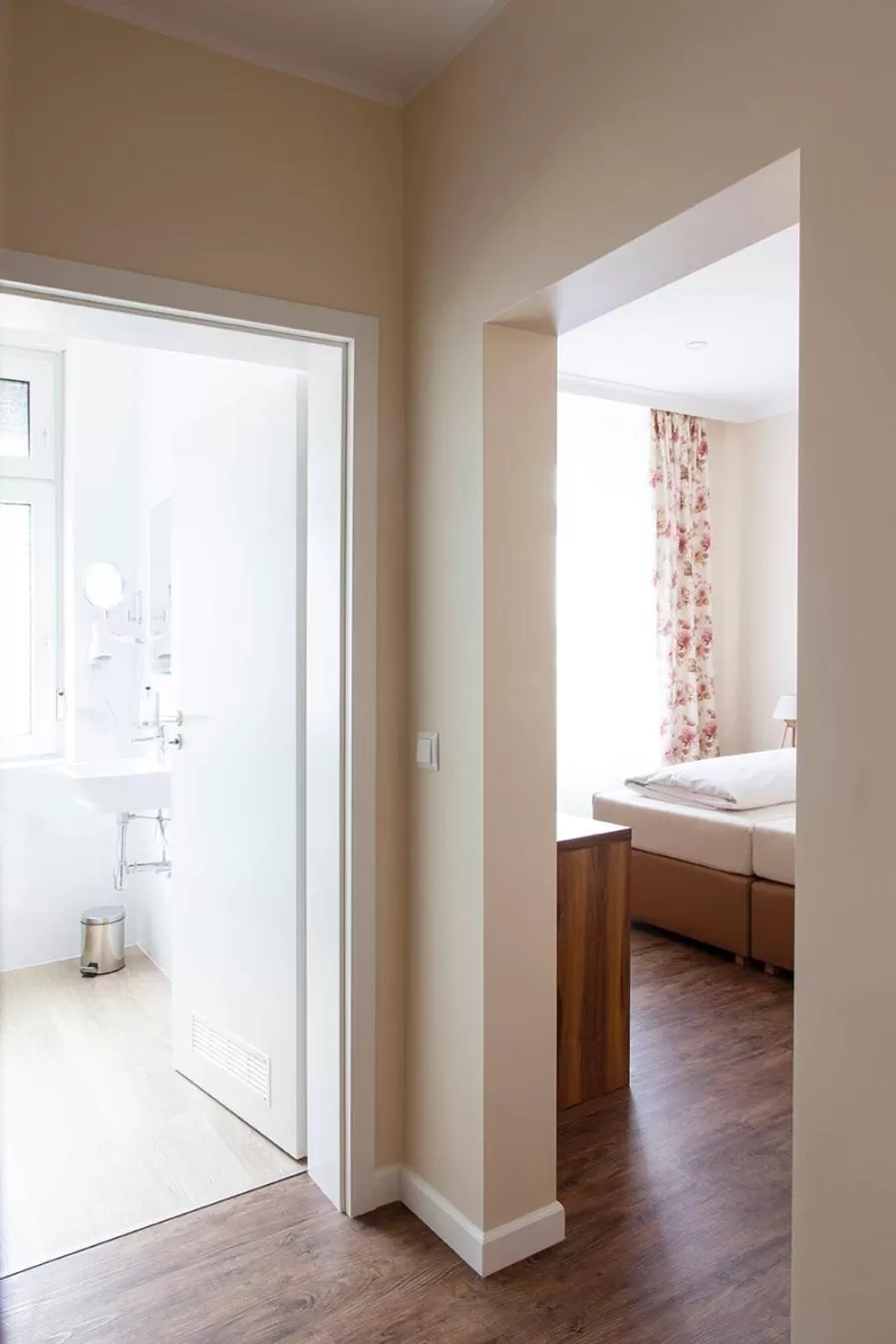 Bed in Hotel Engelbert