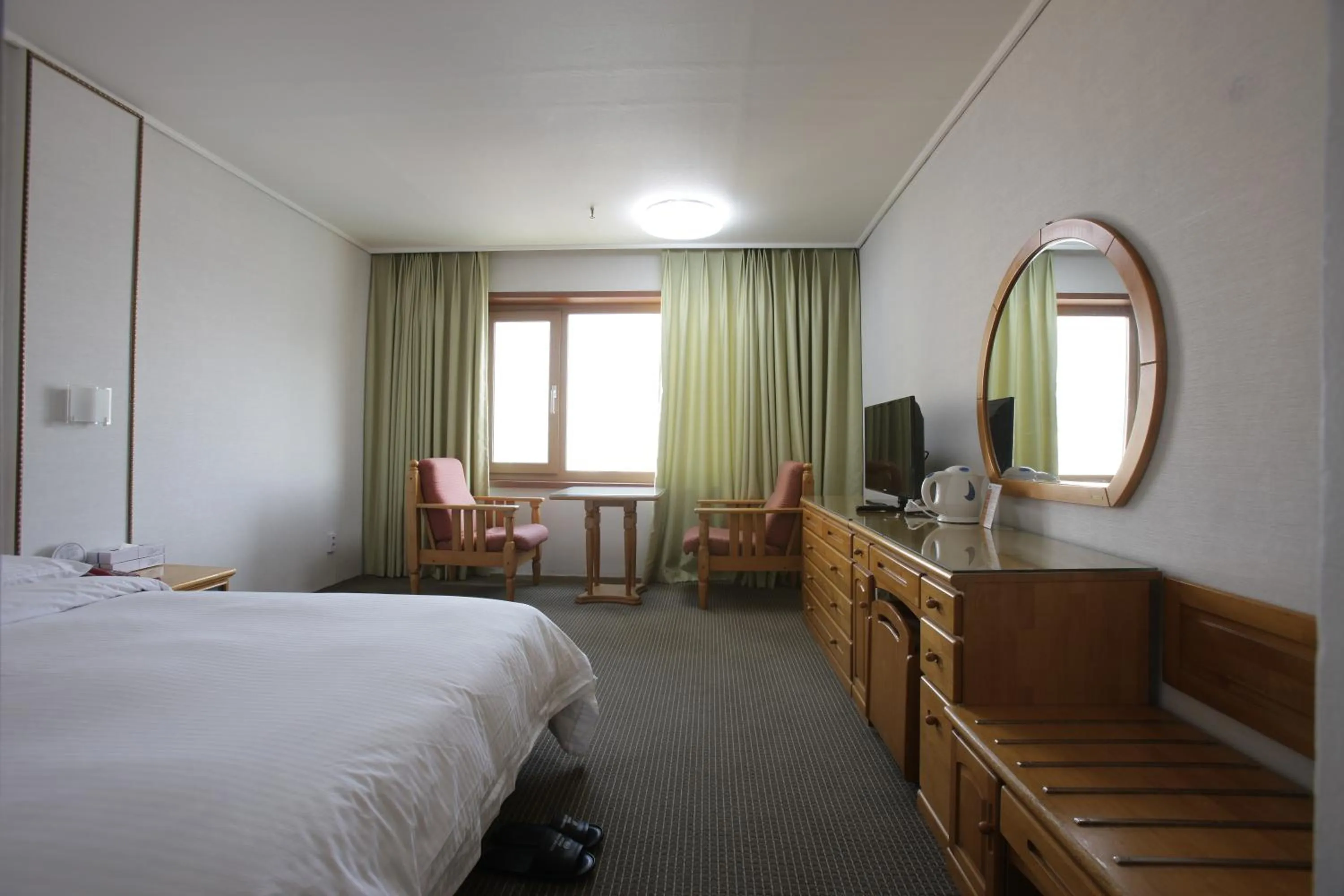 Bed in Busan Tourist Hotel