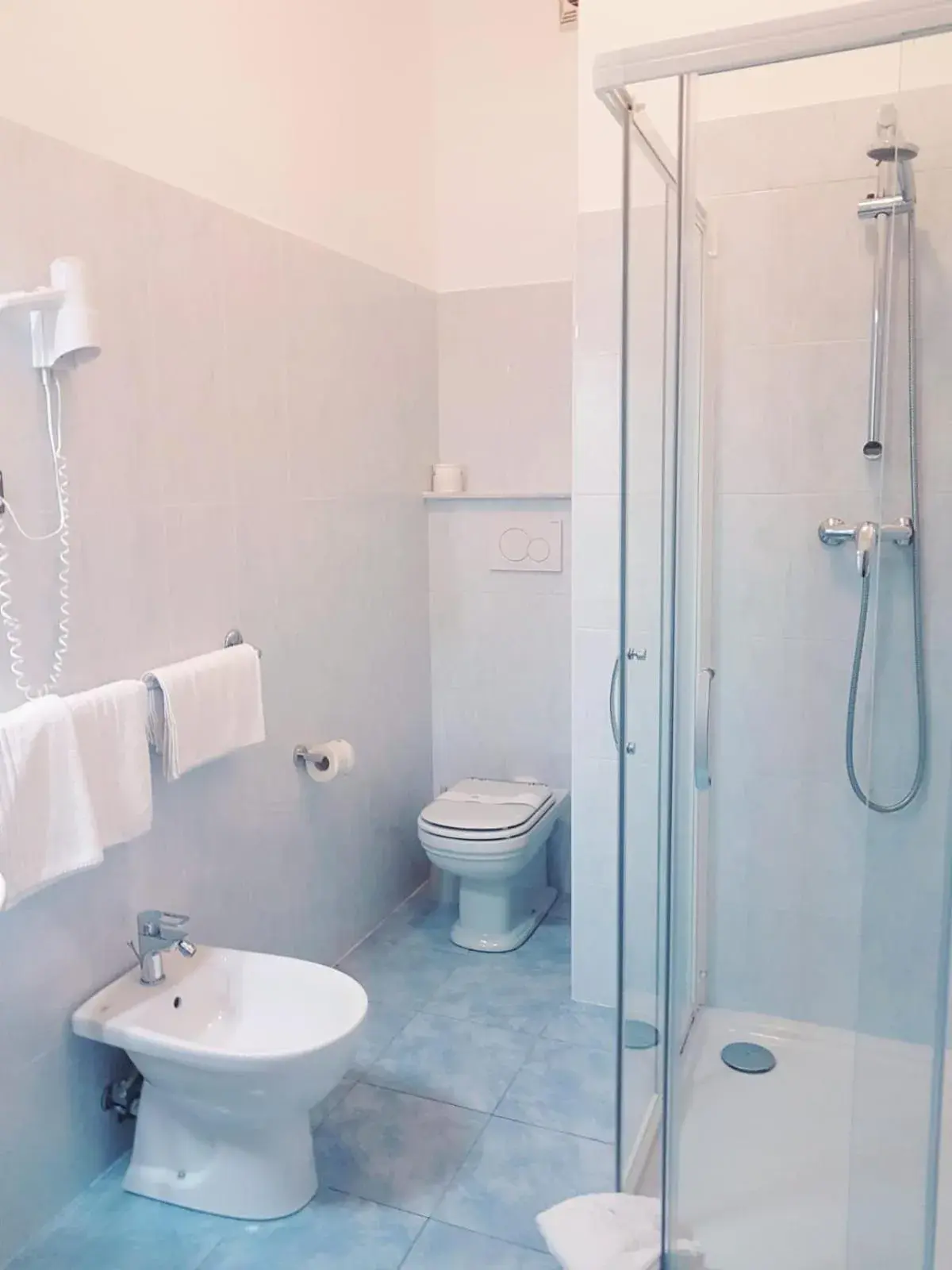Bathroom in Hotel La Vela-Castello Il Rifugio
