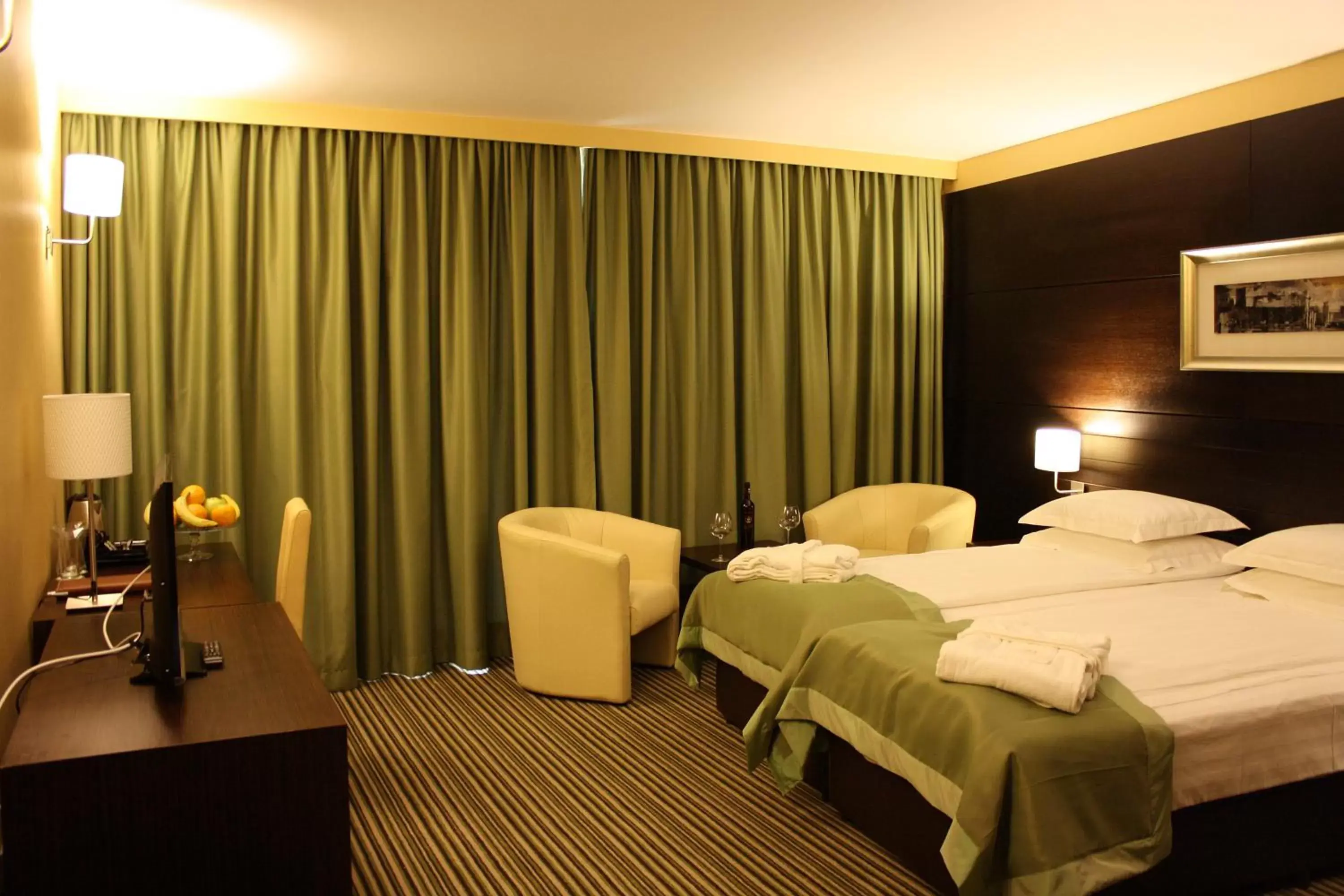 Bedroom, Bed in Olives City Hotel - Free Parking