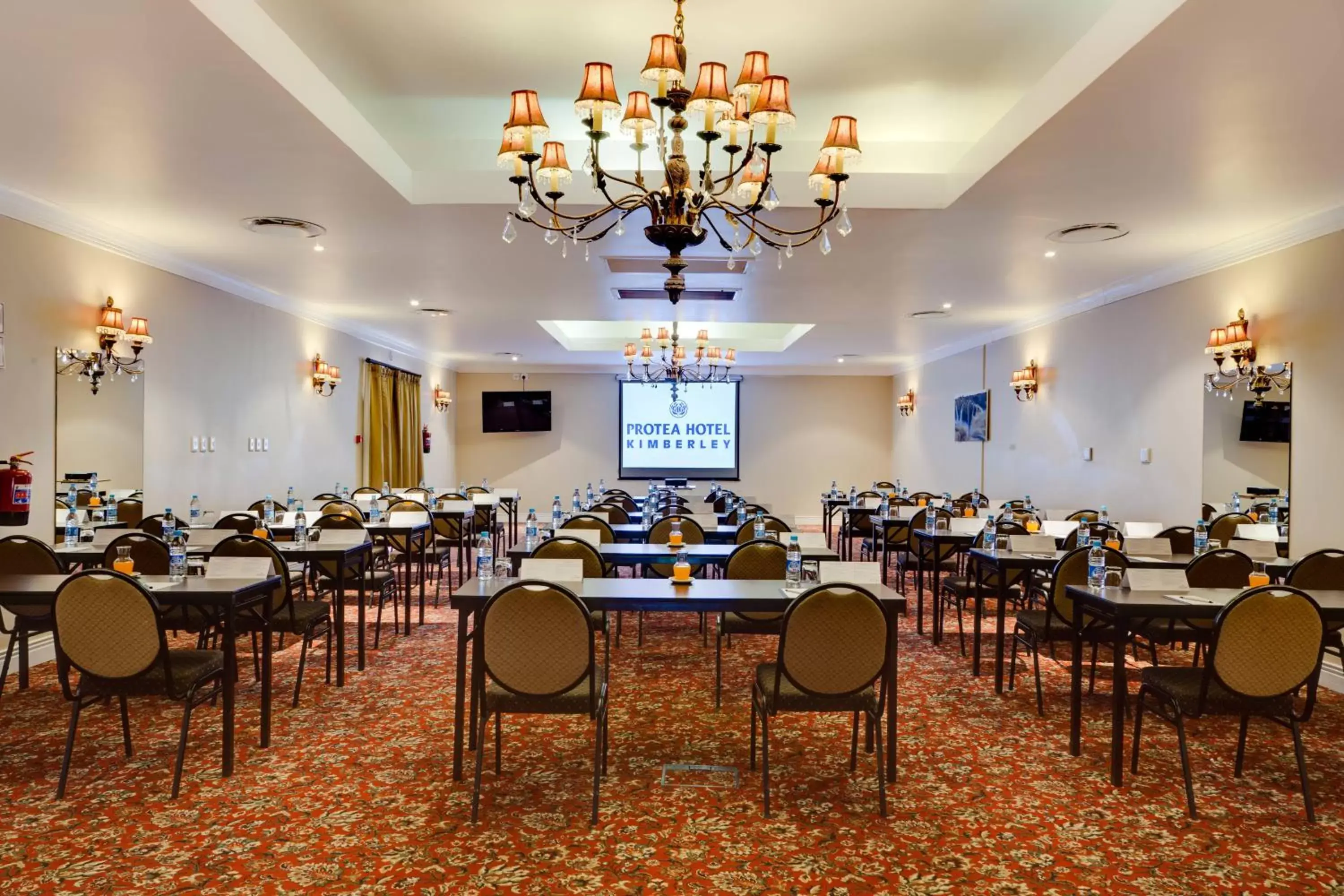 Meeting/conference room, Restaurant/Places to Eat in Protea Hotel by Marriott Kimberley