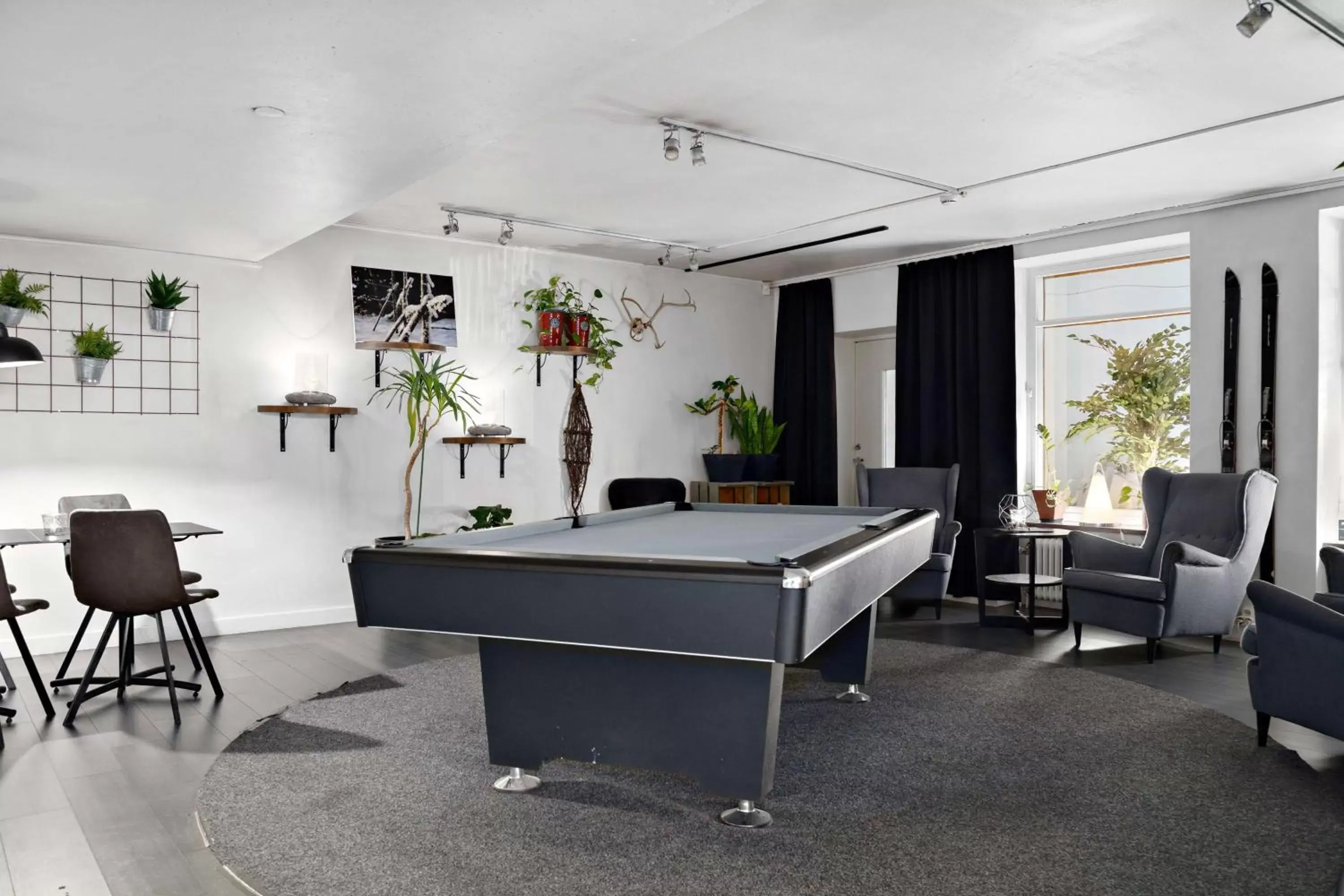 Lounge or bar, Billiards in Best Western Hotel Arctic Eden
