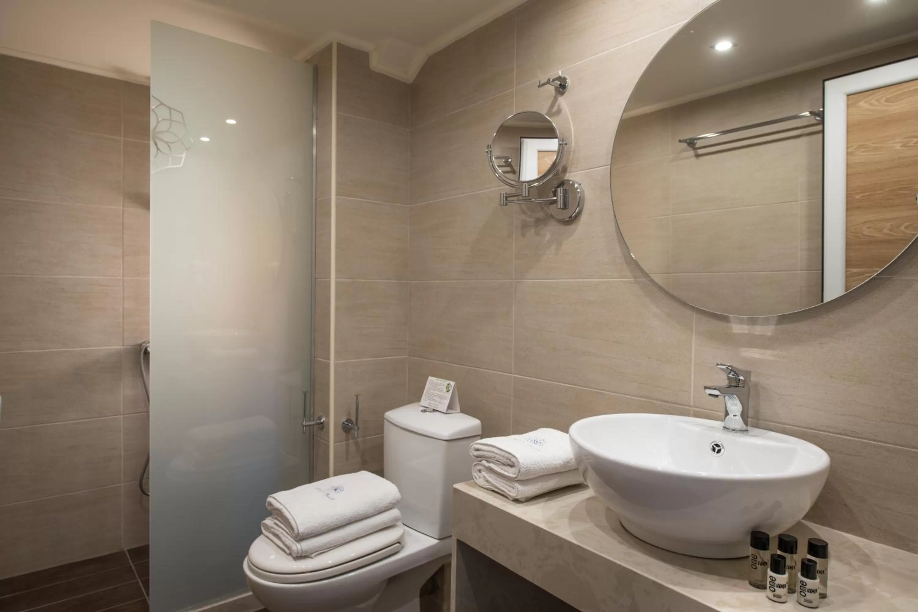 Toilet in Infinity City Boutique Hotel