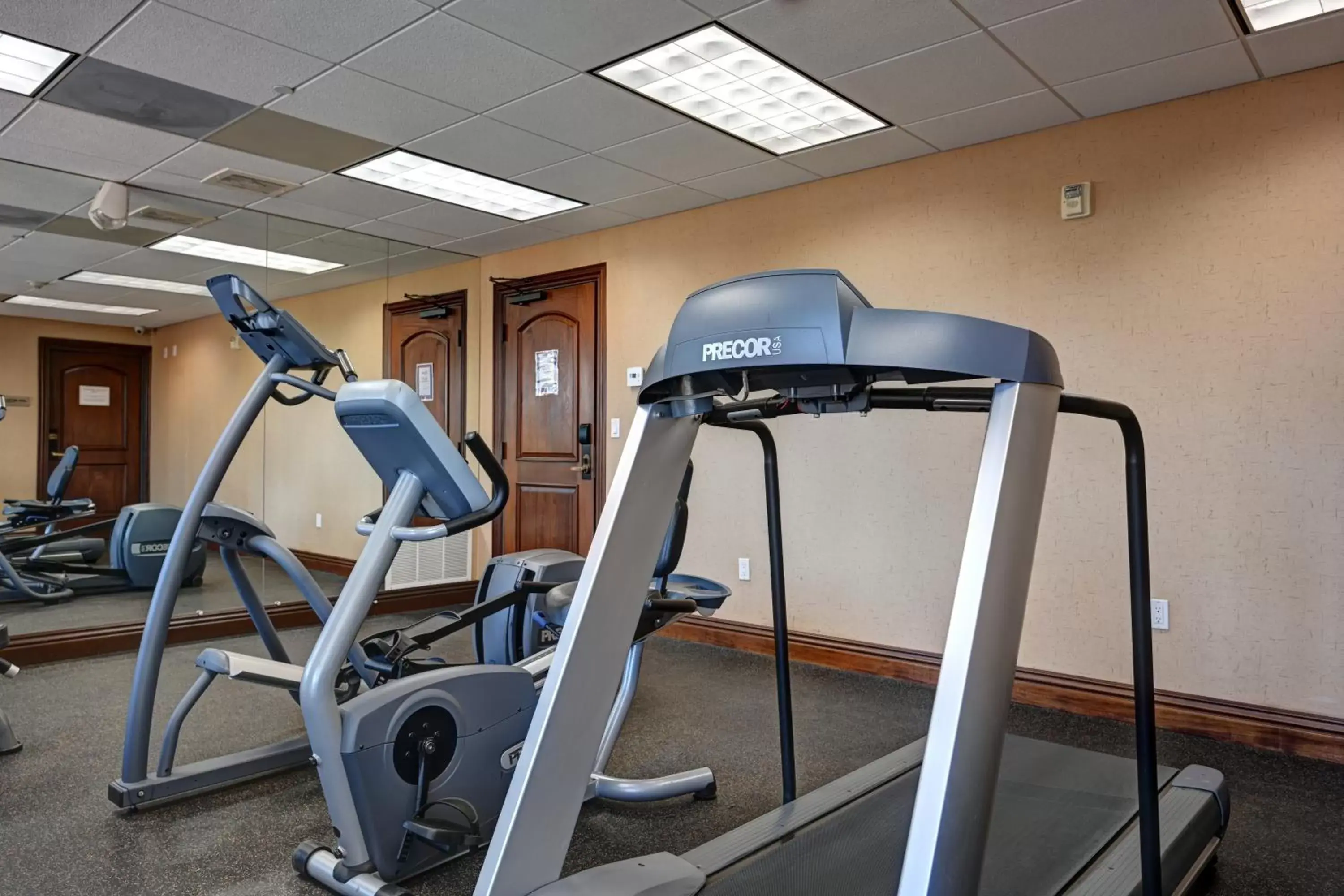 Fitness centre/facilities, Fitness Center/Facilities in La Bellasera Hotel And Suites