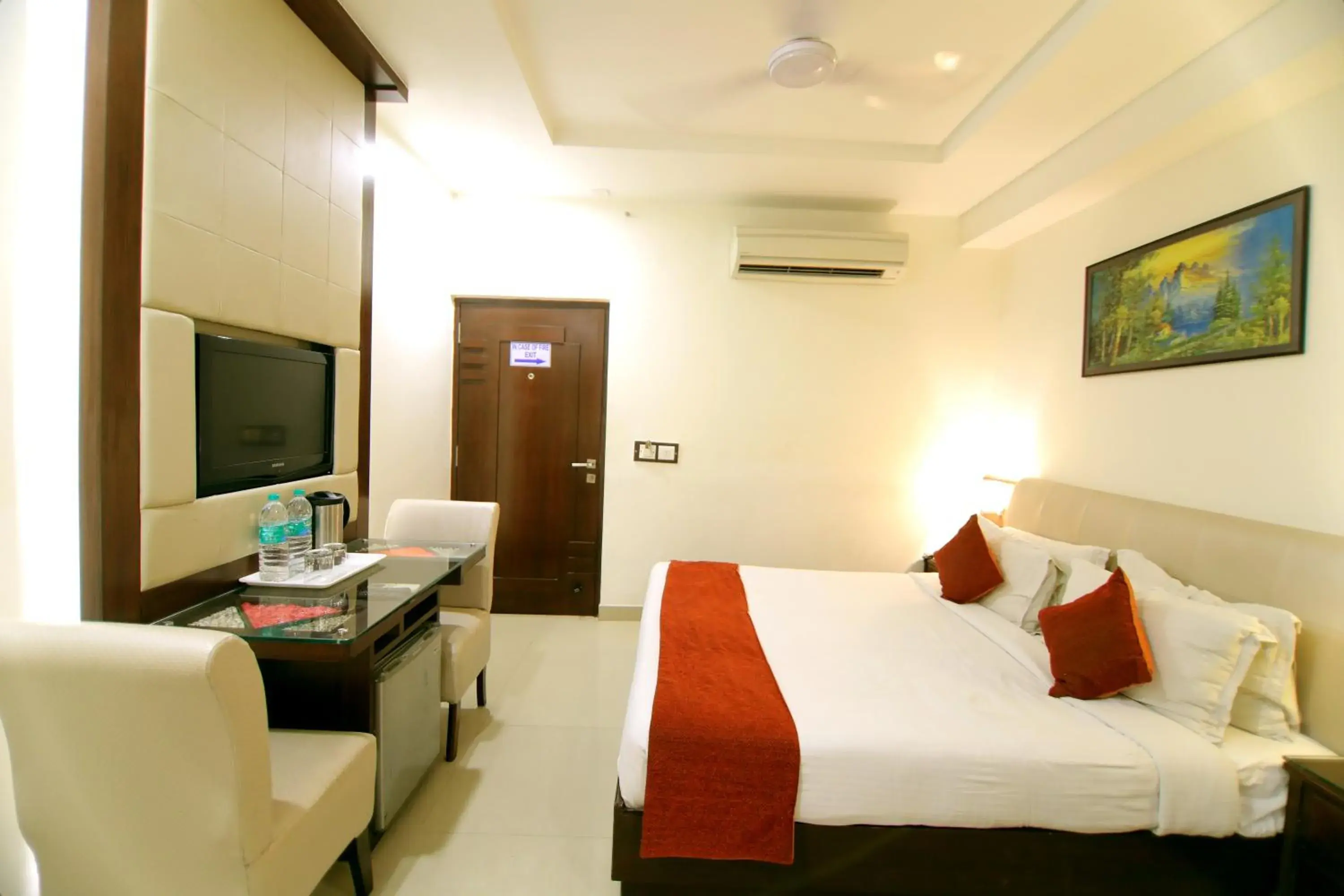 Bedroom in Taj Inn Hotel