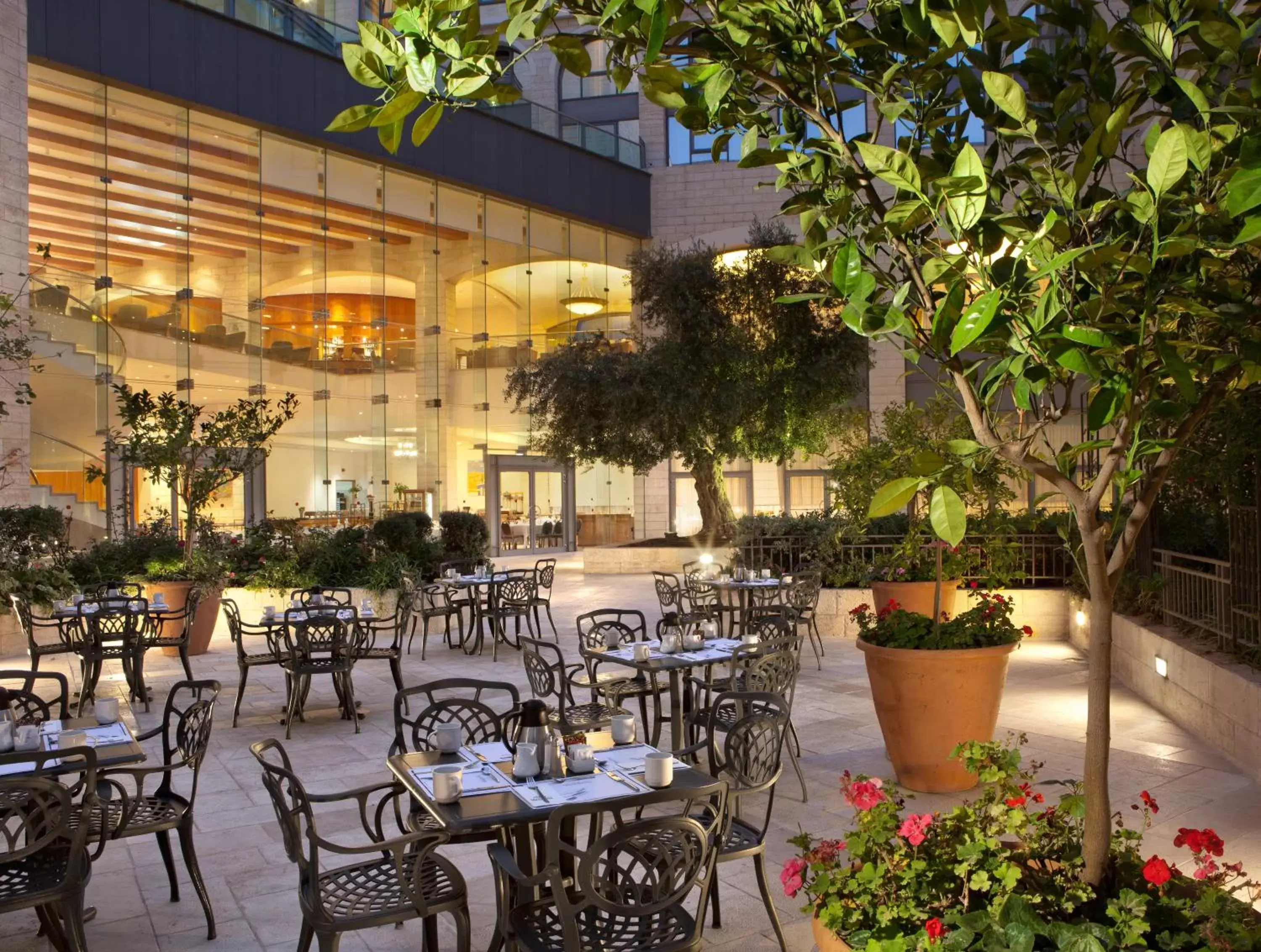 Lounge or bar, Restaurant/Places to Eat in Grand Court Hotel