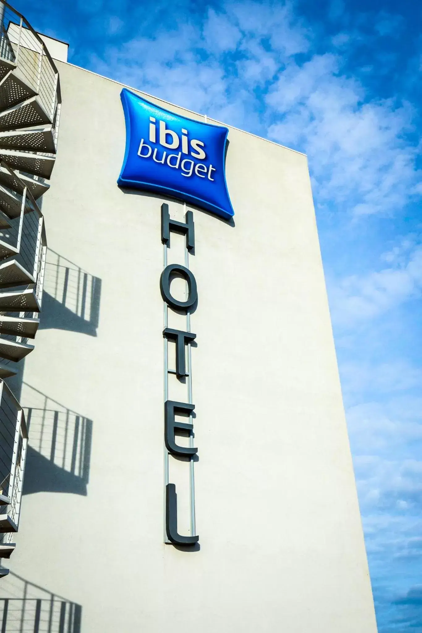 Property logo or sign, Property Logo/Sign in ibis budget Nimes Caissargues