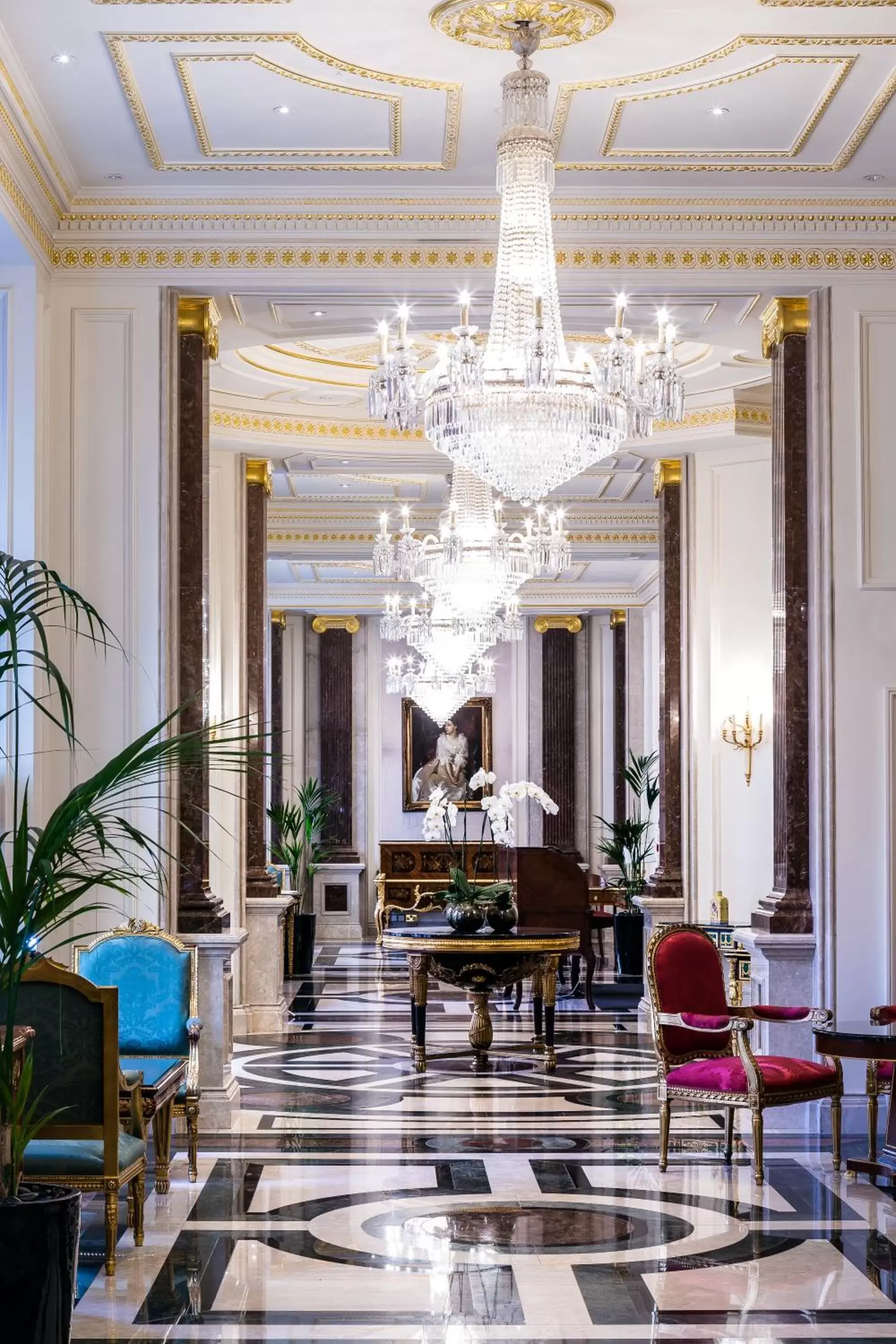 Lobby or reception in Bentley London
