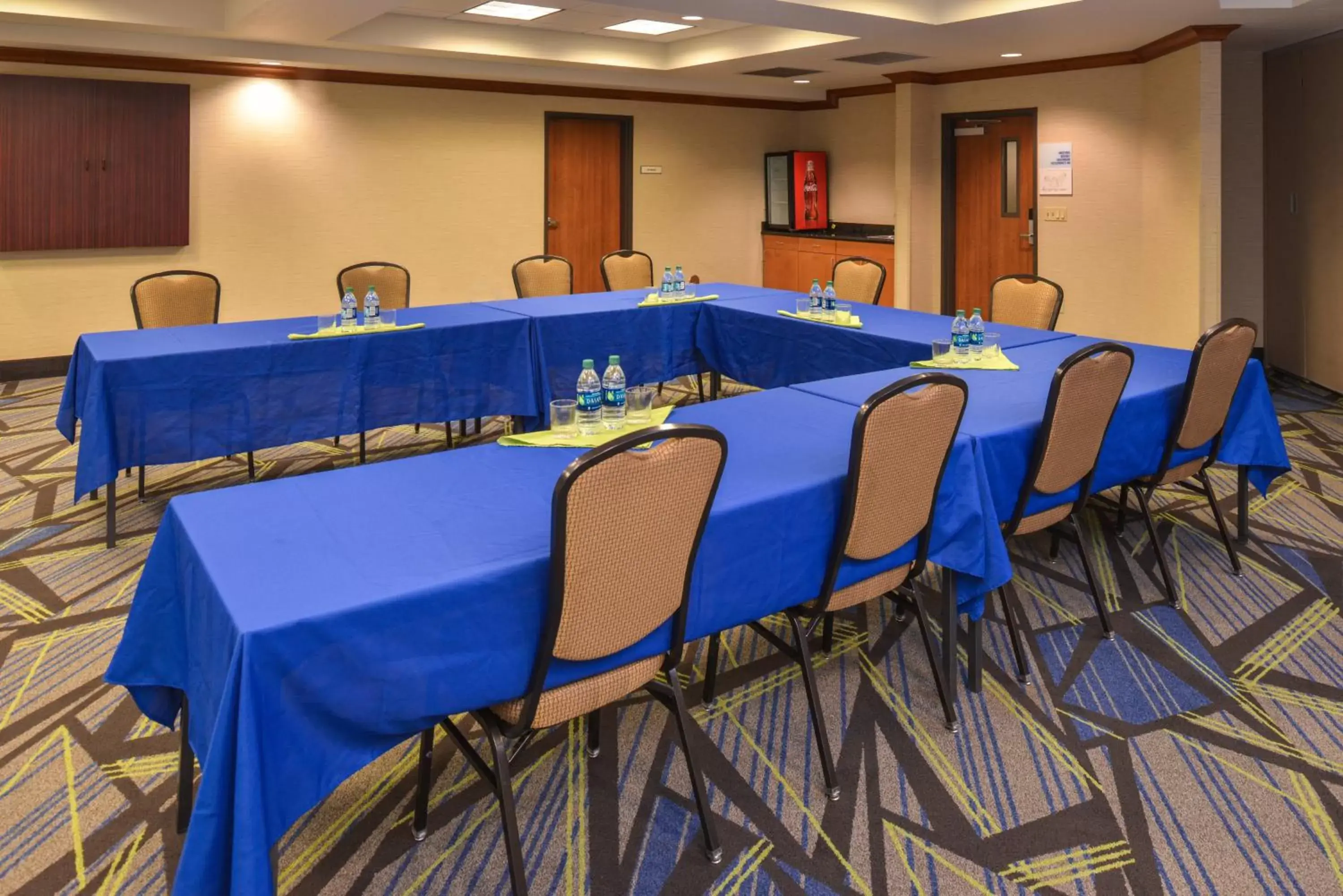 Meeting/conference room in Holiday Inn Express & Suites Nampa - Idaho Center, an IHG Hotel