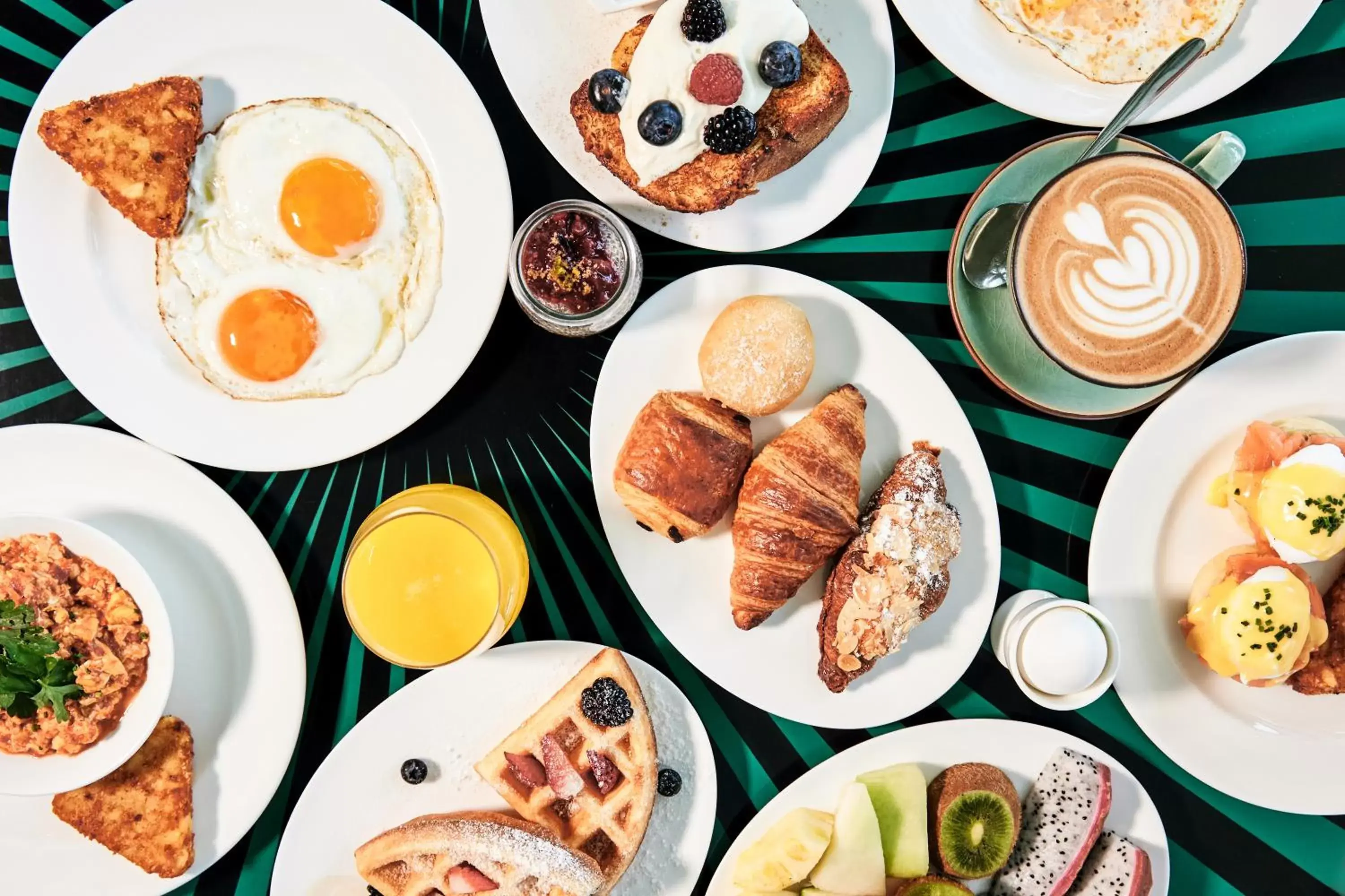 Breakfast in Andaz Capital Gate Abu Dhabi - a concept by Hyatt