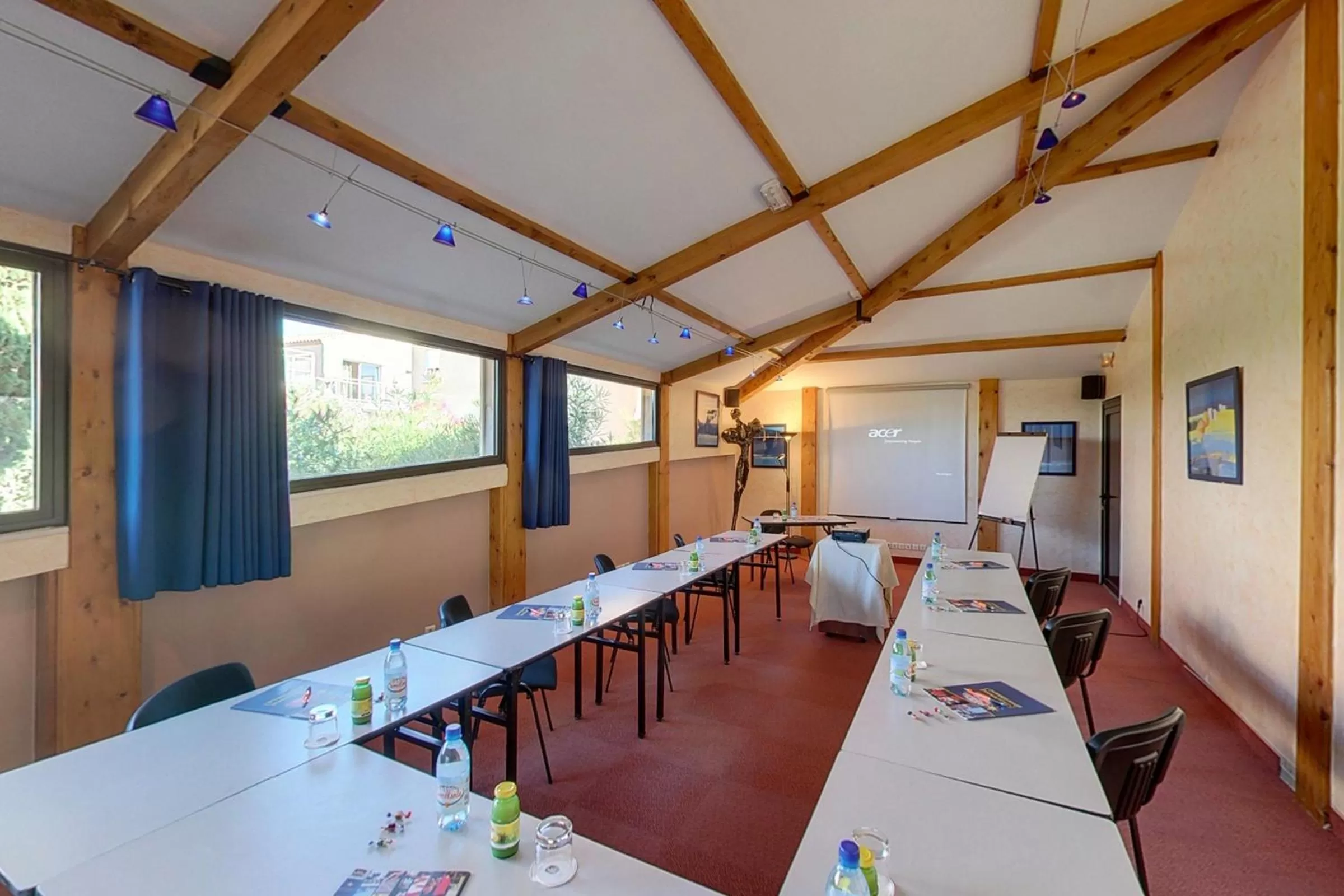 Business facilities in Hotel Le Phoebus Garden & Spa