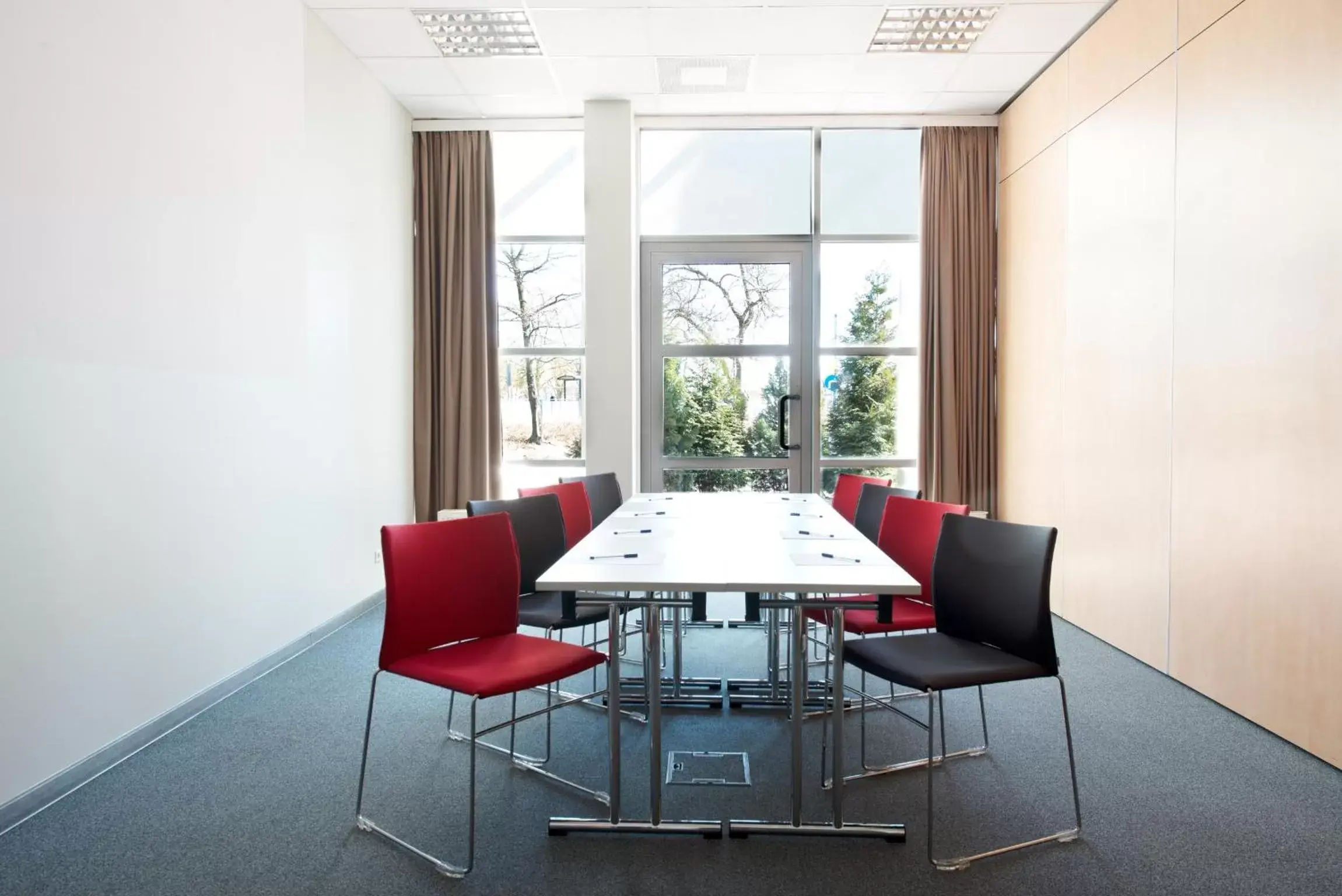 Business facilities in Ibis Poznan Stare Miasto