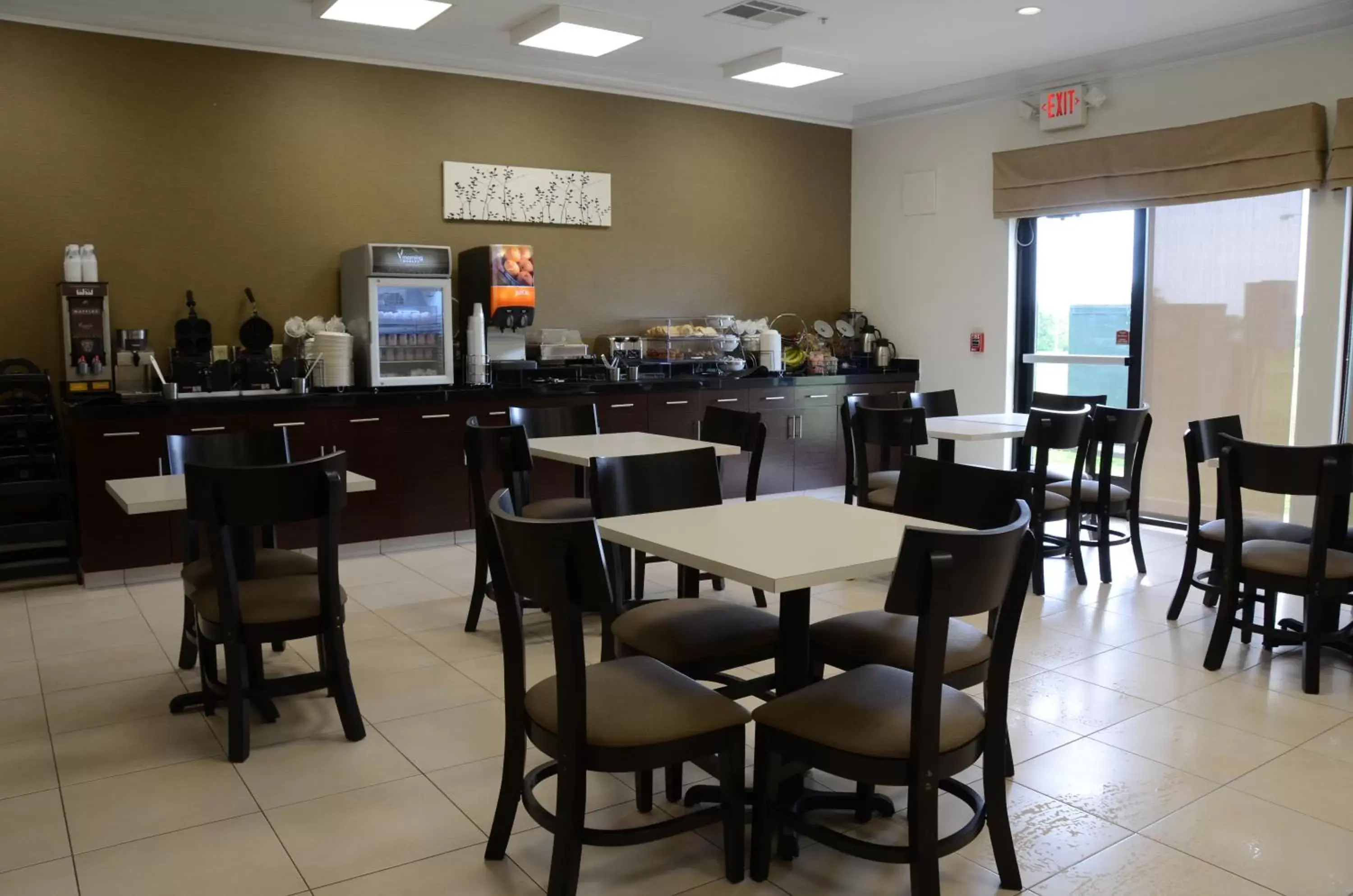 Breakfast, Restaurant/Places to Eat in Sleep Inn & Suites Cave City