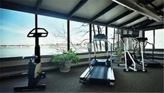 Fitness centre/facilities, Fitness Center/Facilities in Oyster Point Hotel