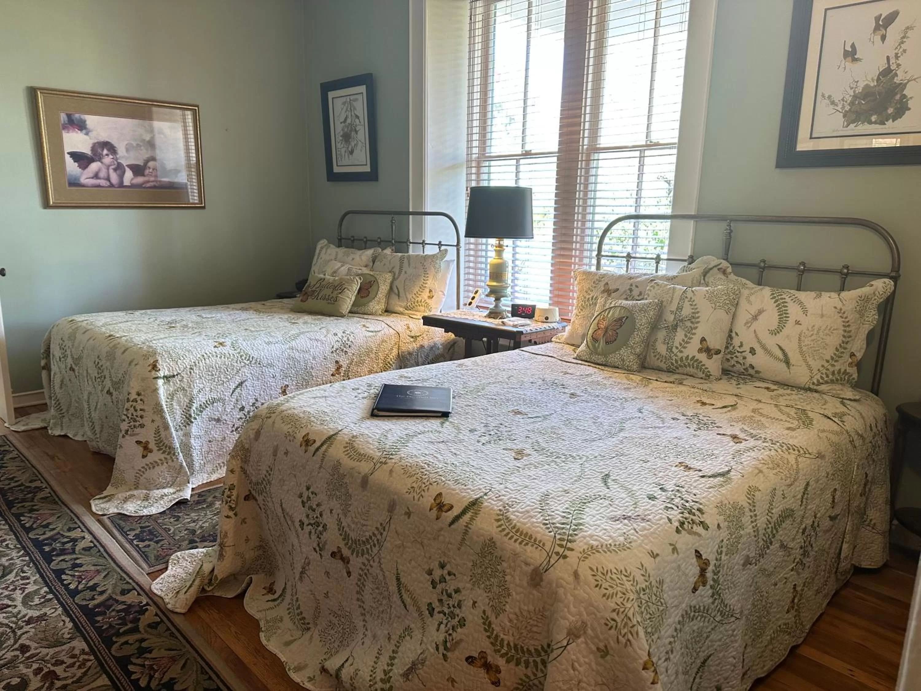 Bedroom, Bed in The Blenman Inn