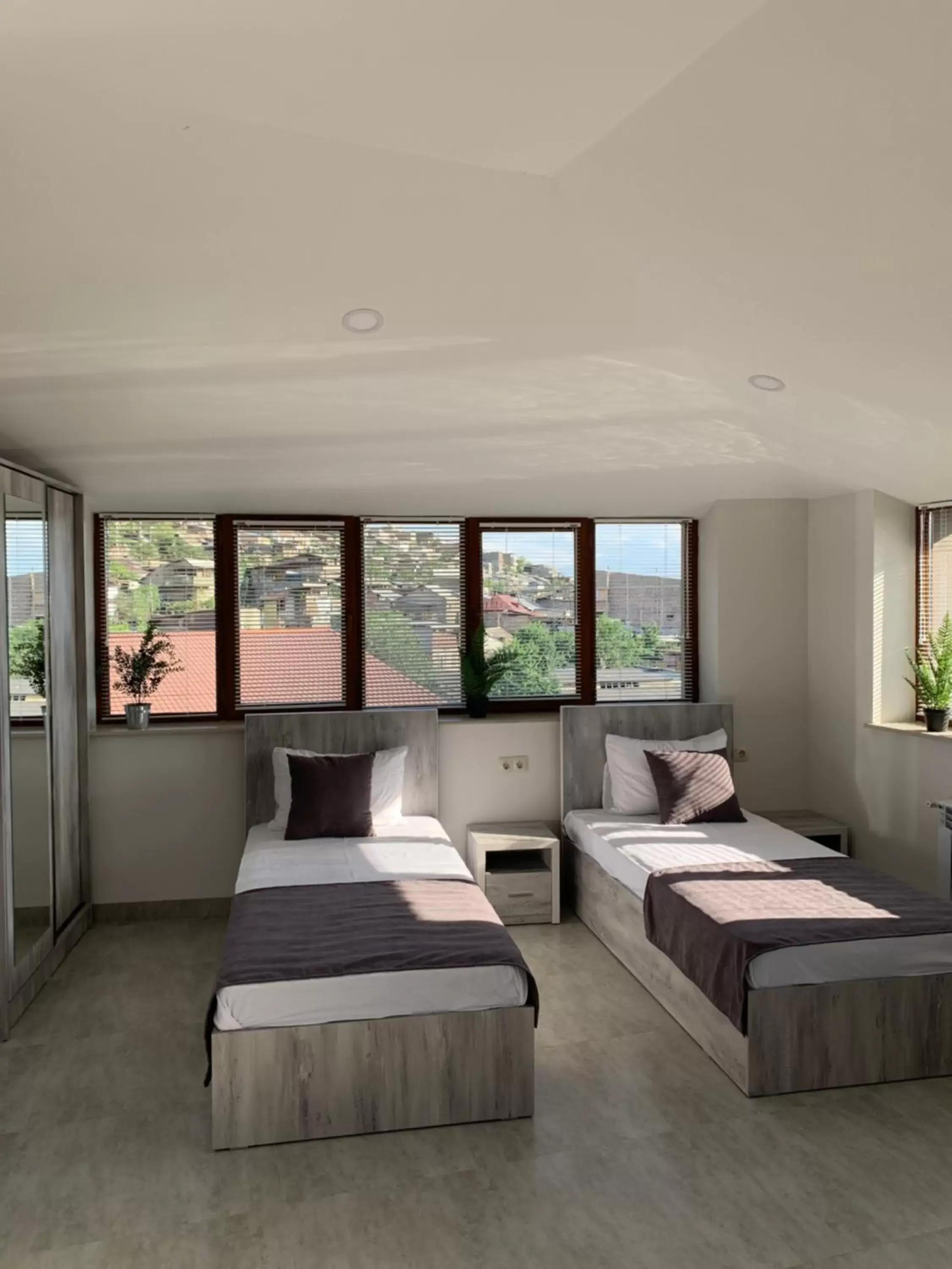 Deluxe Twin Room in Menua by Horizon Hotels, Yerevan Deluxe Twin Room in Menua by Horizon Hotels, Yerevan