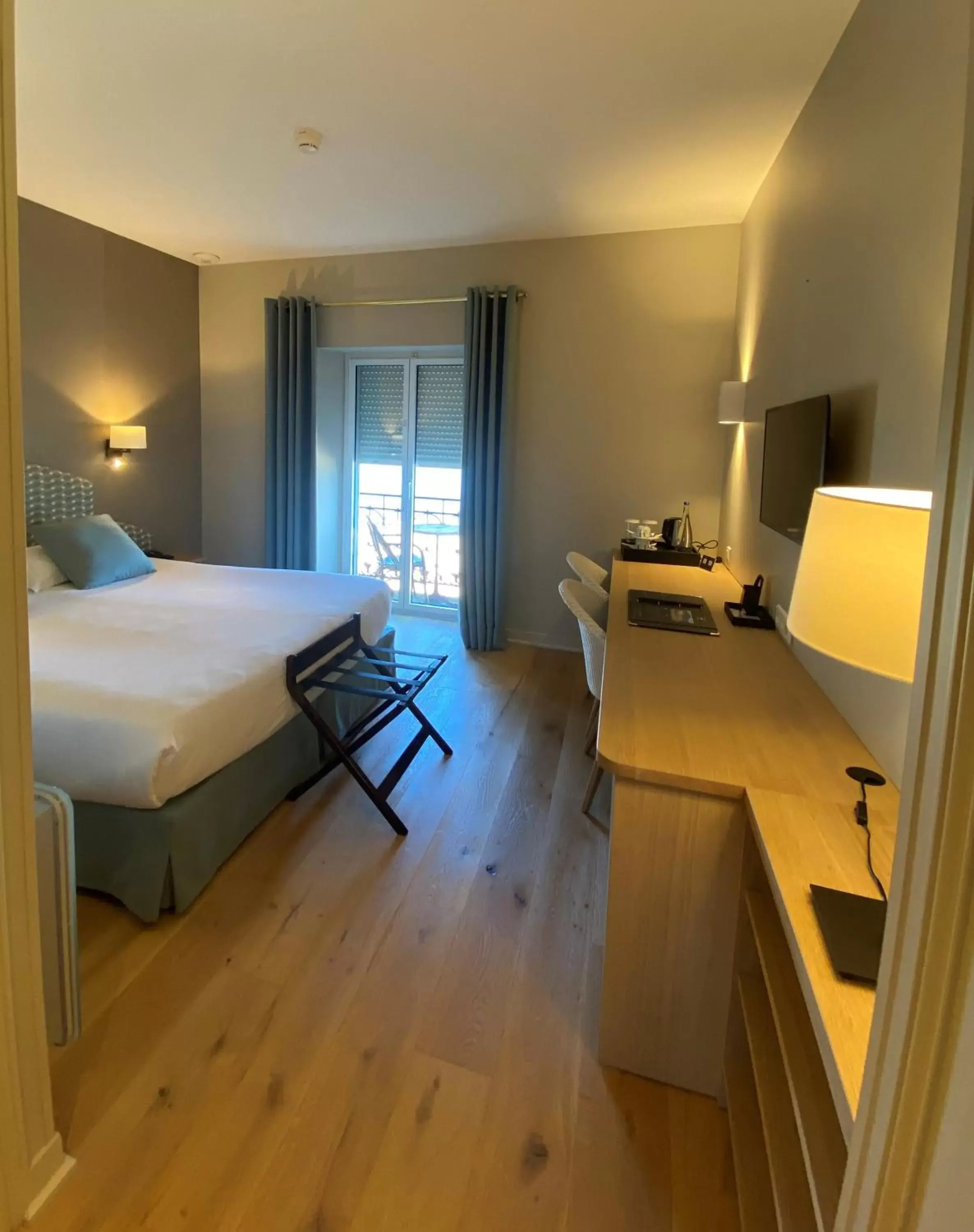 Bedroom in Hôtel de la Plage - Saint Jean de Luz