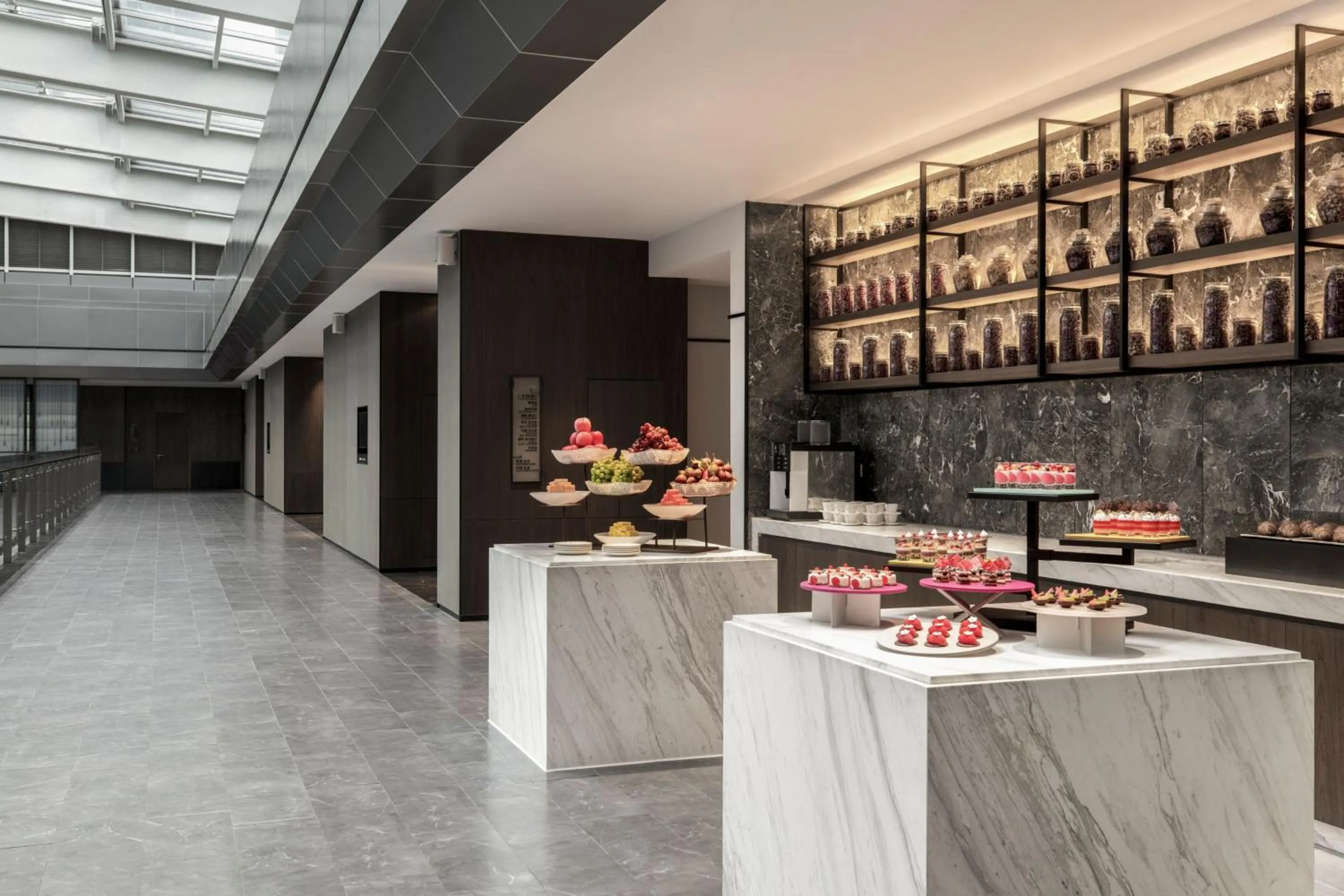 Meeting/conference room in Four Points by Sheraton Chengdu Tianfu New Area