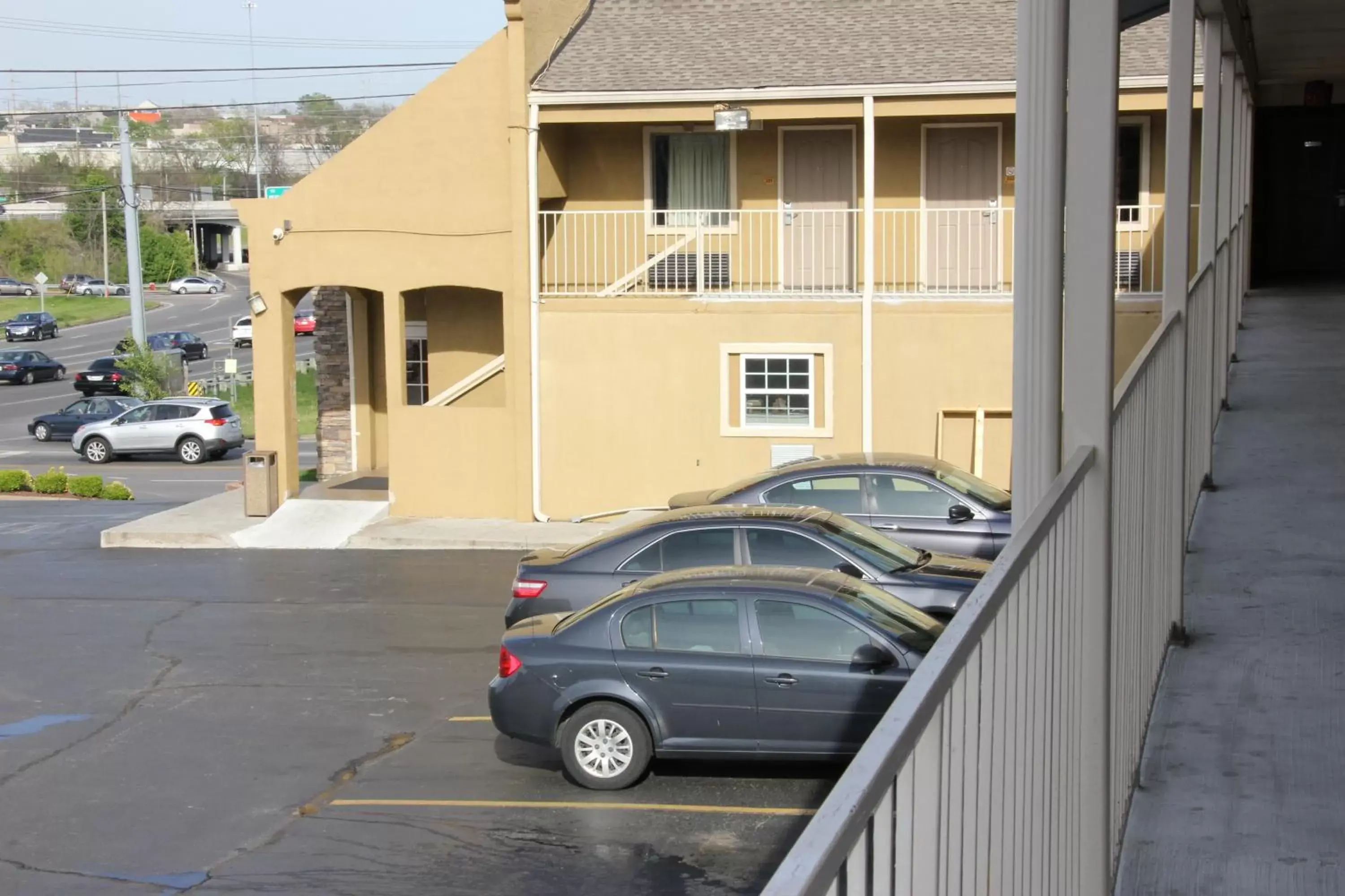 Balcony/Terrace, Property Building in Quarters Inn & Suites