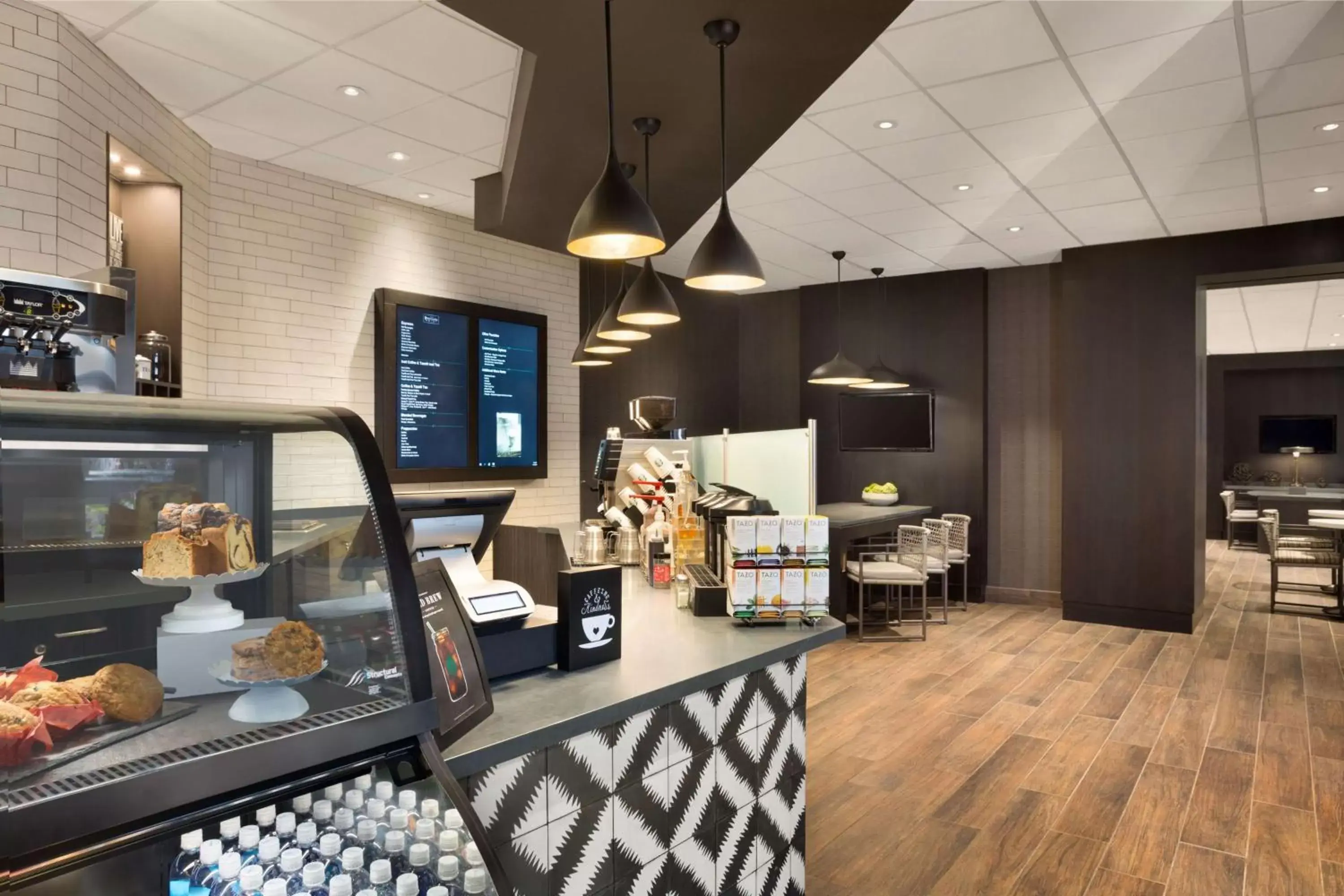 Dining area in Embassy Suites Dallas - DFW Airport North