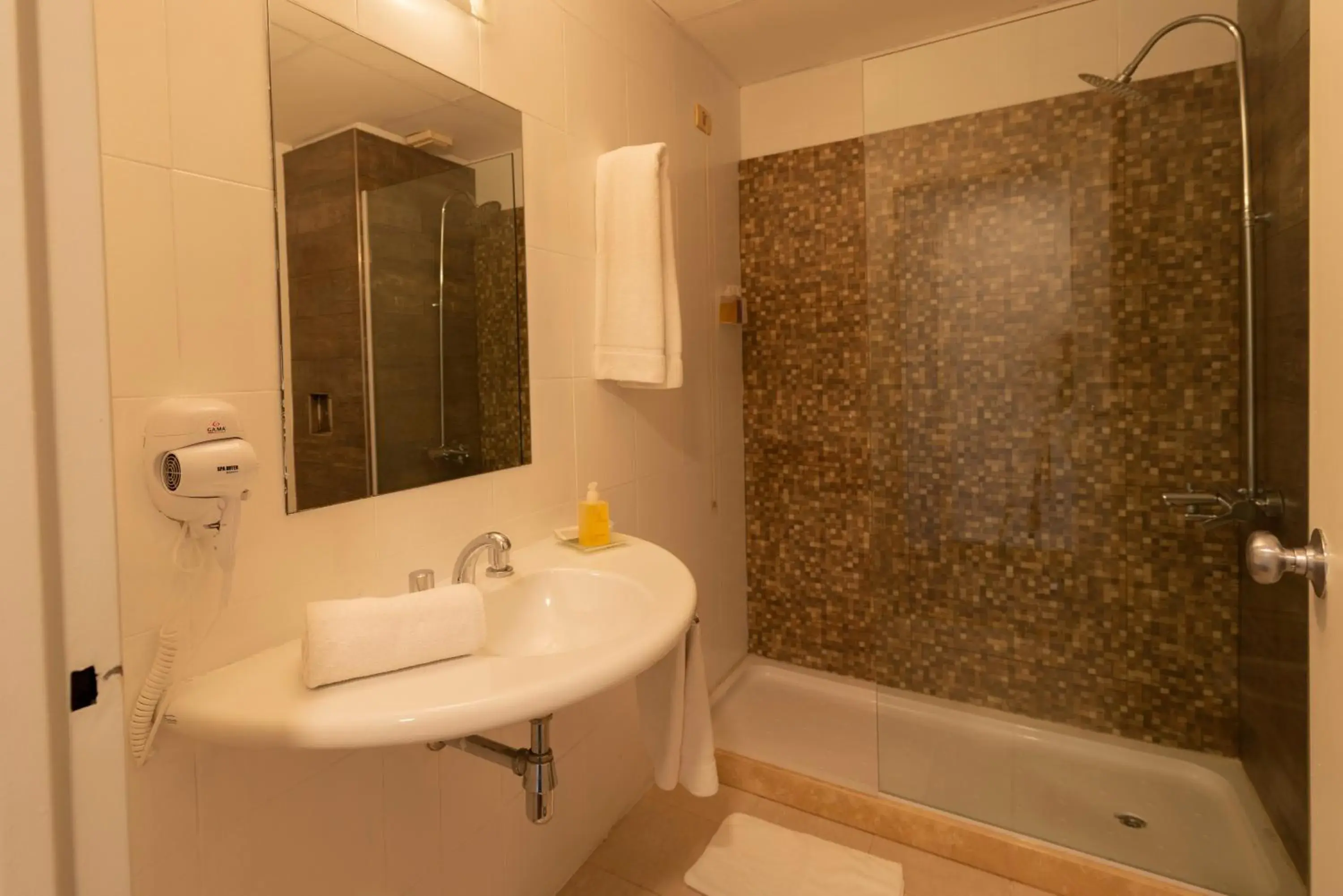 Bathroom in Hathor Hotels Mendoza