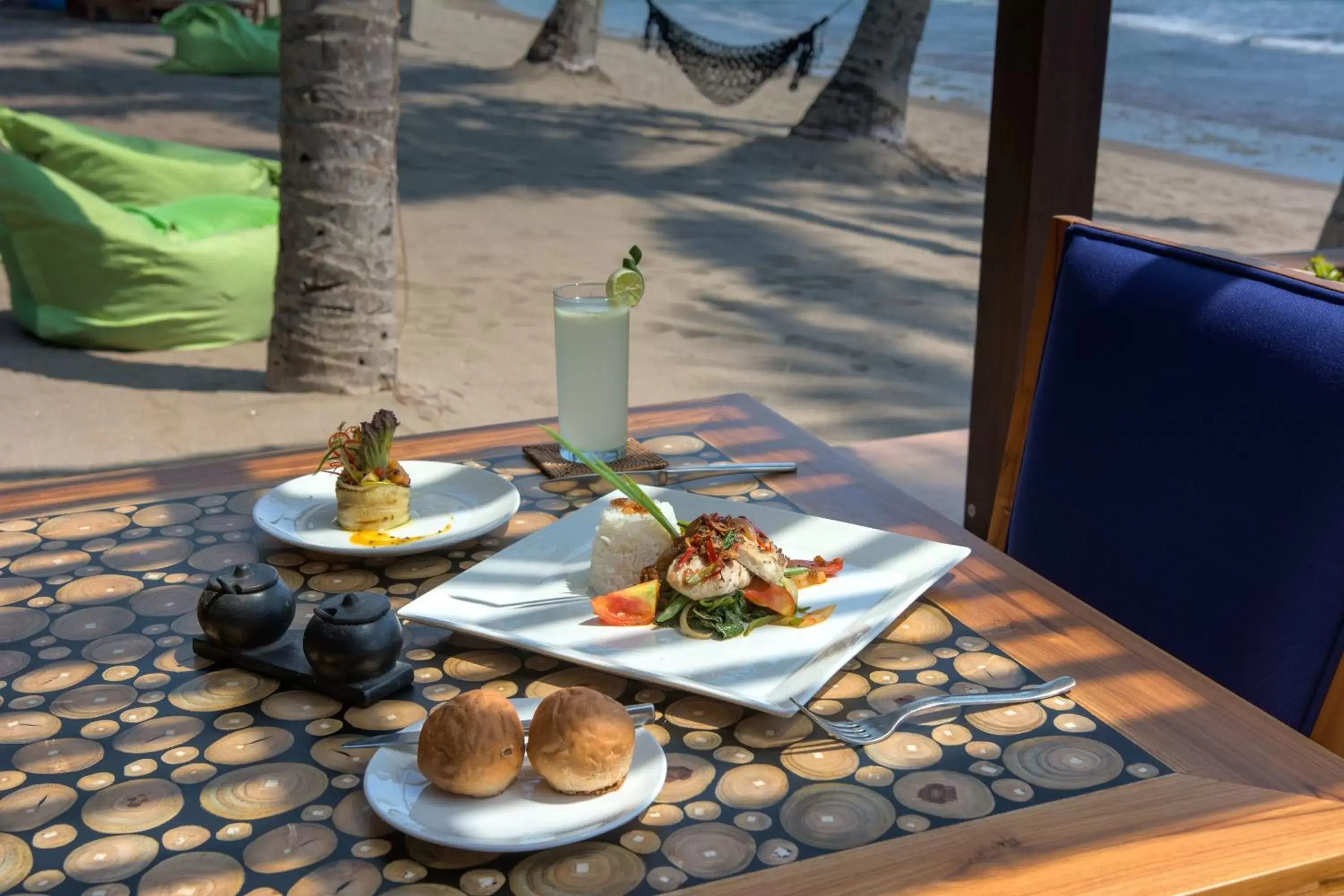 Food in The Chandi Boutique Resort & Spa