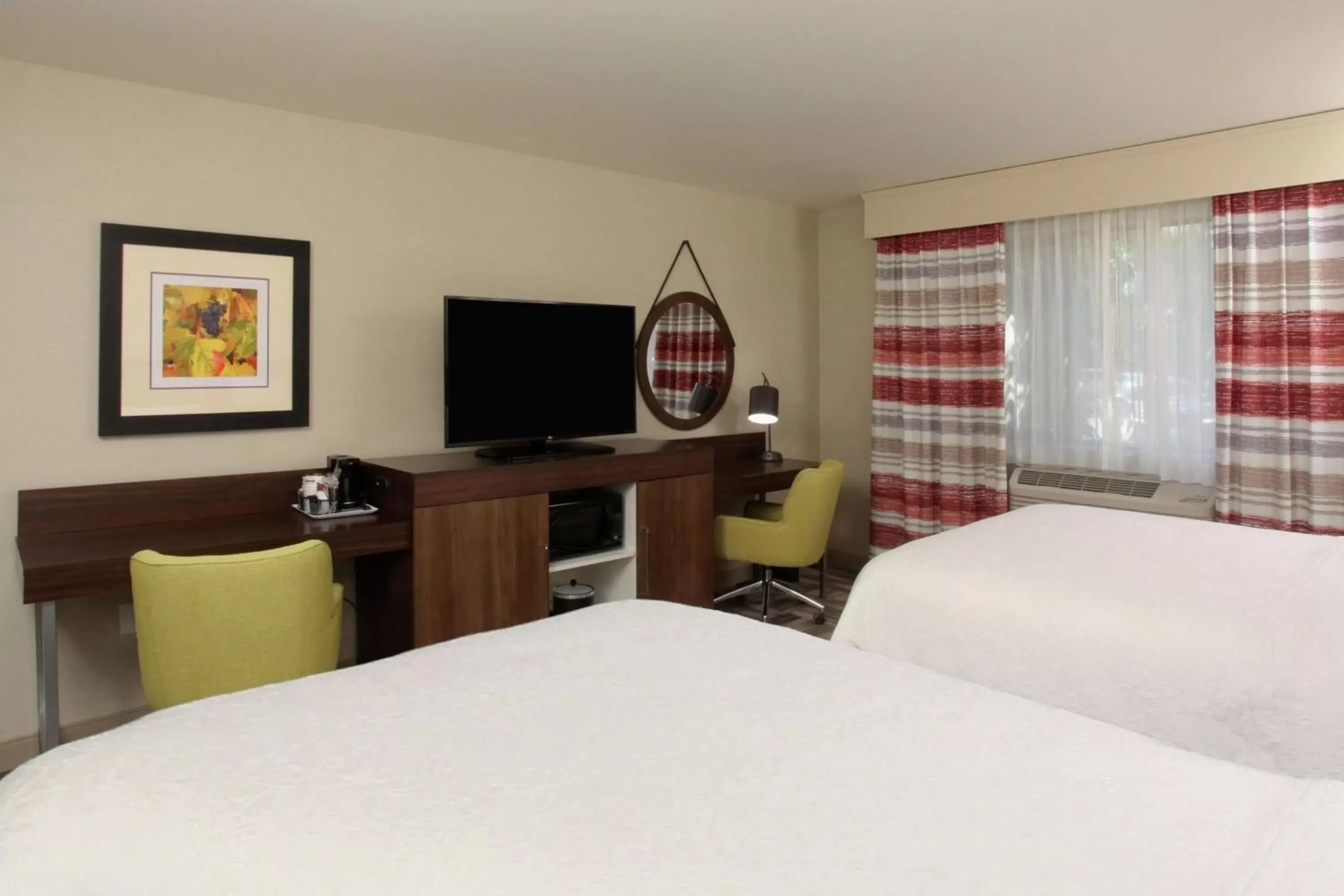 Bedroom, Bed in Hampton Inn Richland-Tri Cities