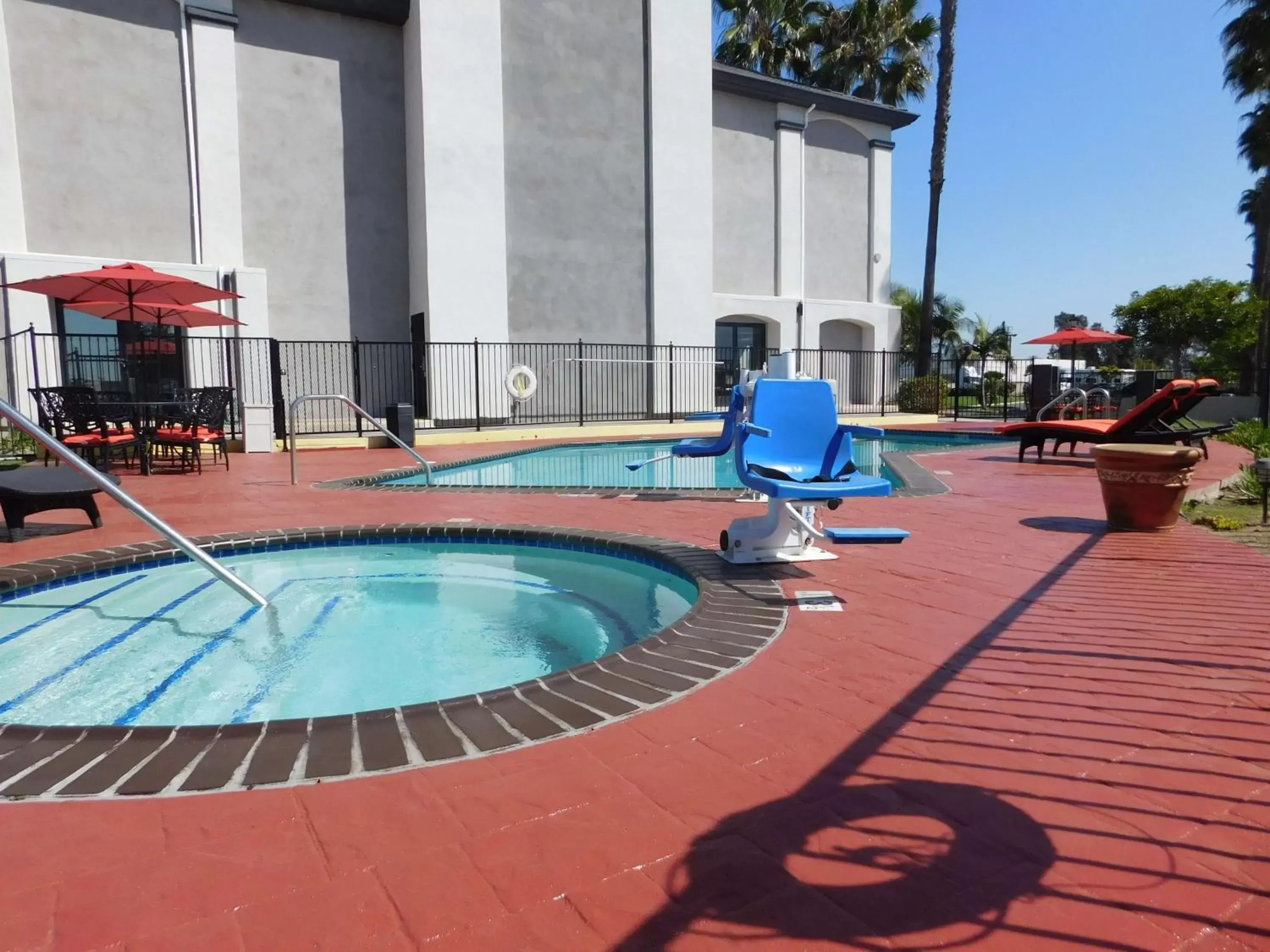 On site, Swimming Pool in Best Western Plus - Anaheim Orange County Hotel