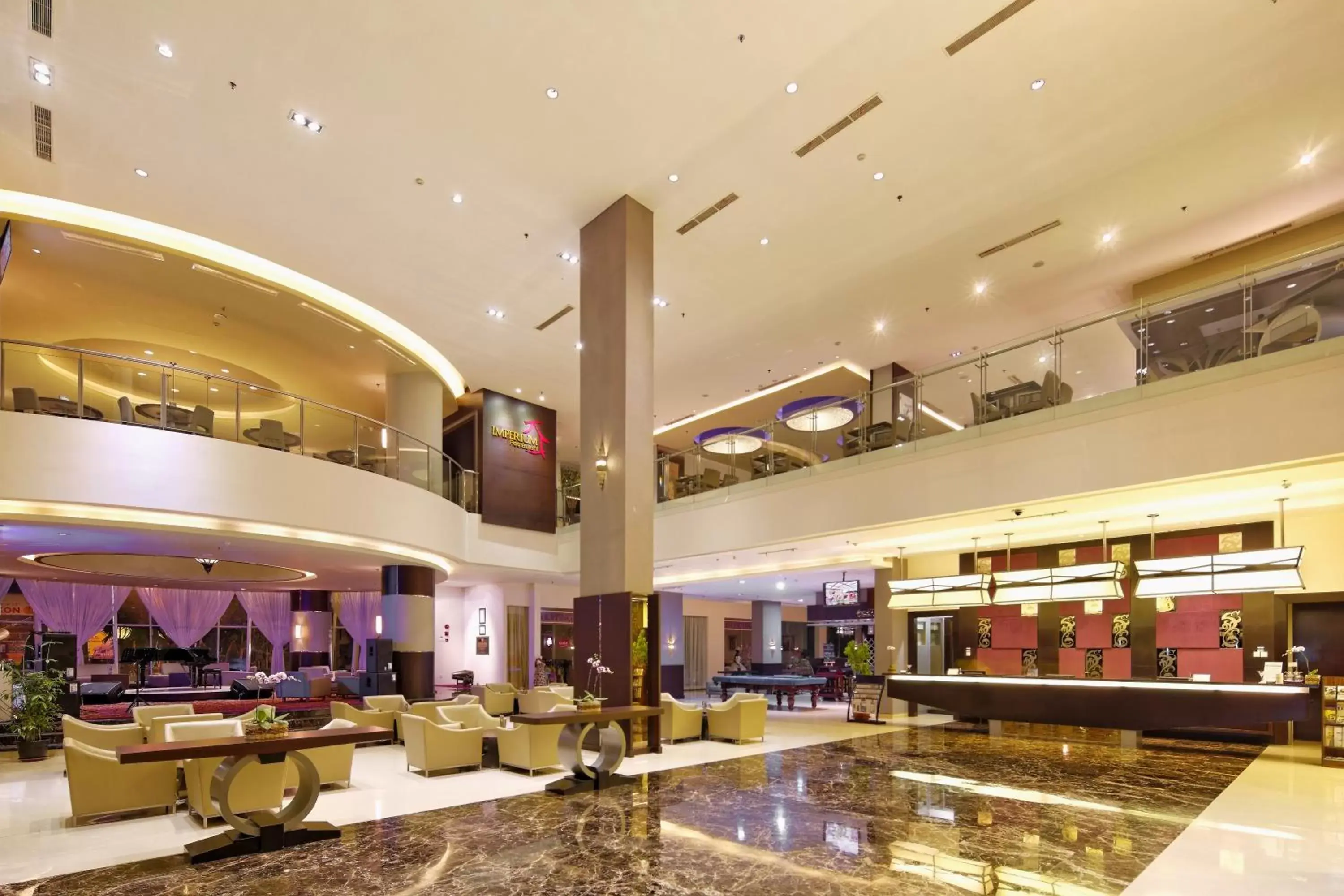 Lobby or reception, Restaurant/Places to Eat in ASTON Imperium Purwokerto