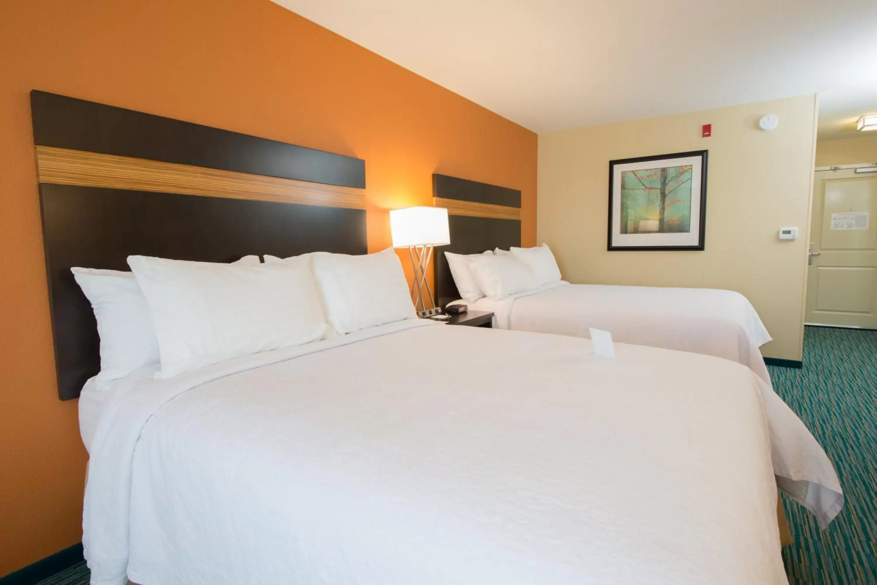 Photo of the whole room, Bed in Holiday Inn Bismarck, an IHG Hotel