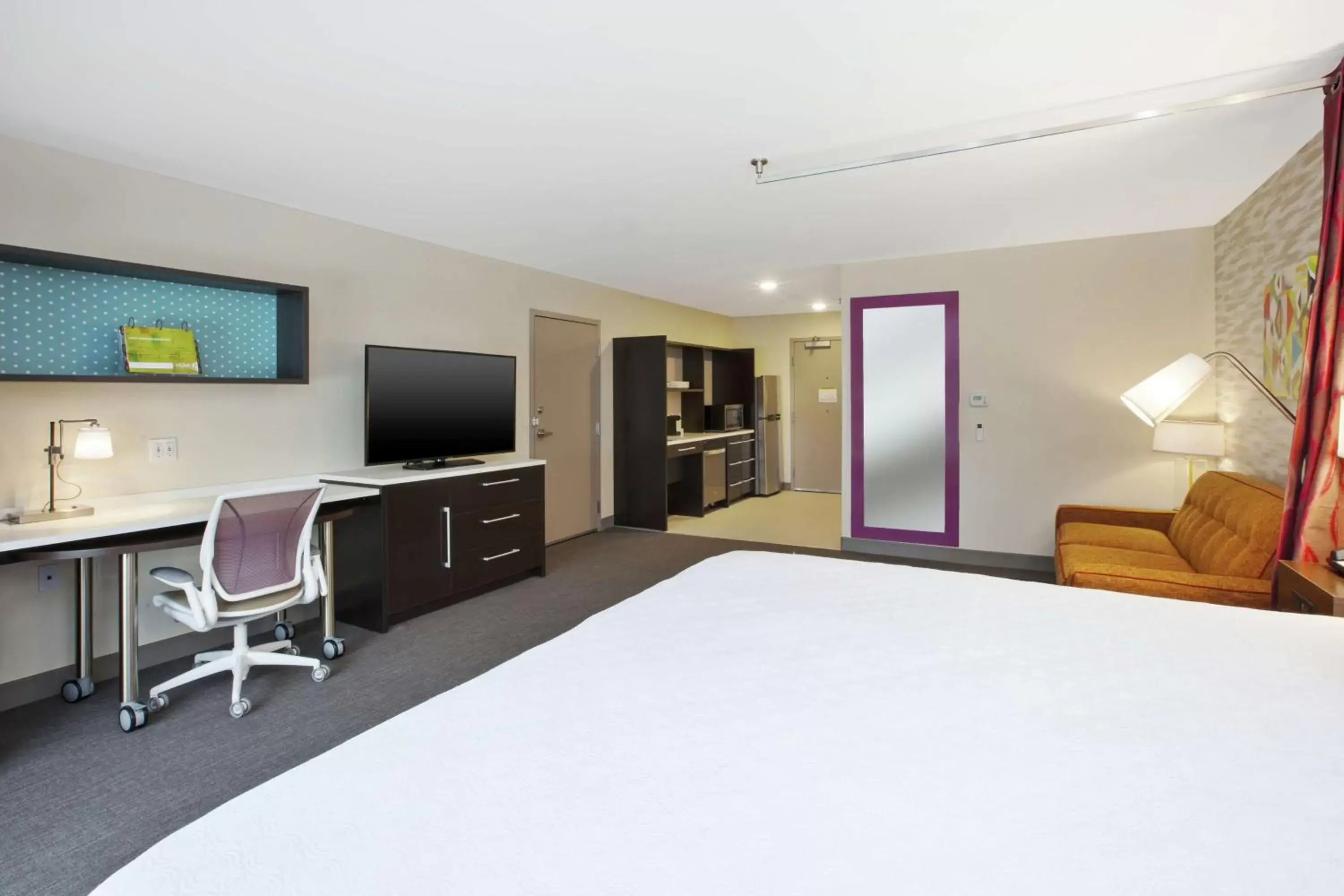 Bedroom, Bed in Home2 Suites By Hilton West Bloomfield, Mi Bedroom, Bed in Home2 Suites By Hilton West Bloomfield, Mi