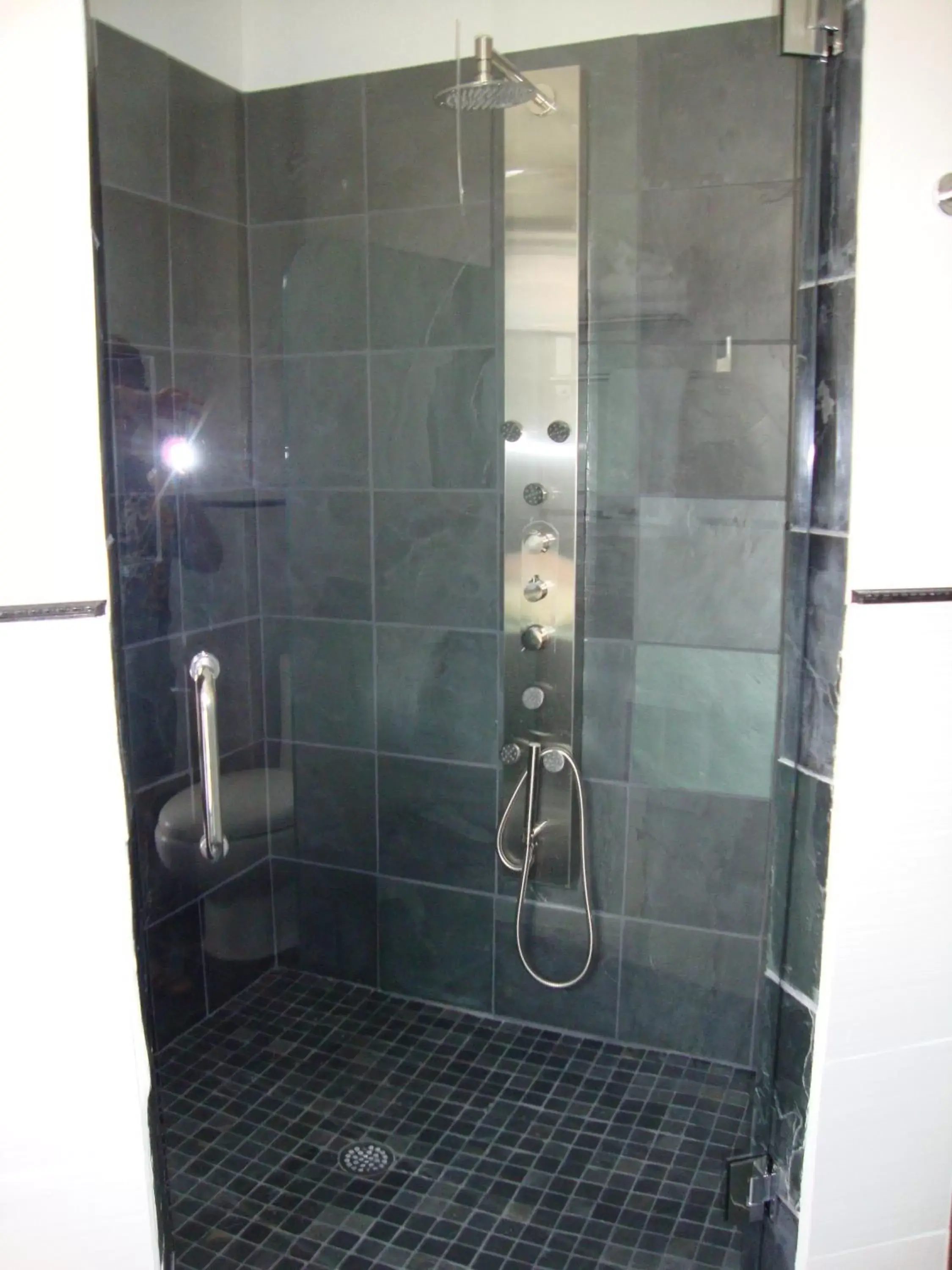 Shower, Bathroom in BlancNoir