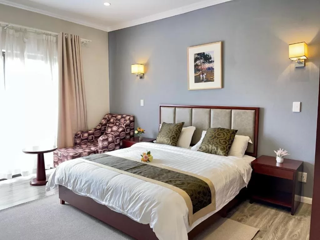King Room with Garden View in Atlantic Pearl Guest House Rivonia