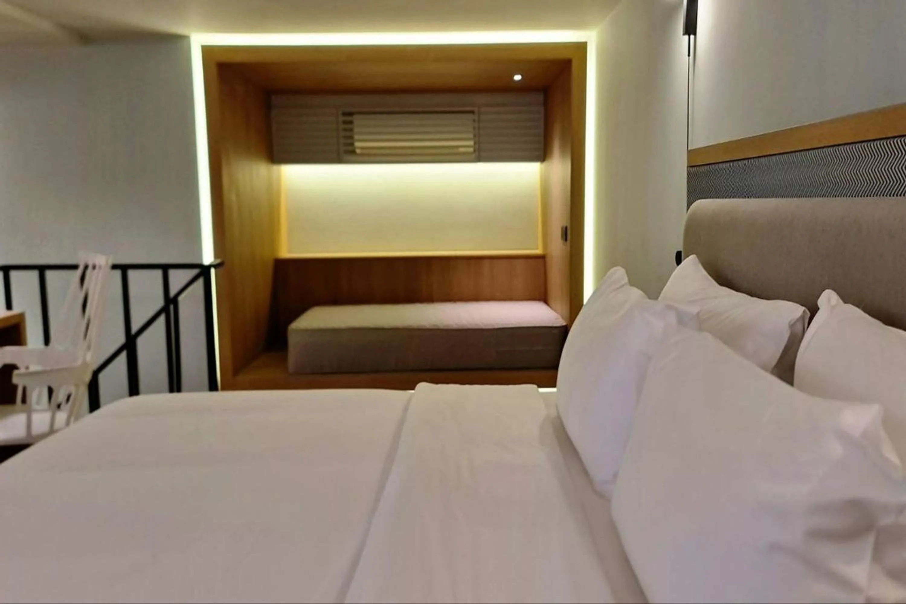 Bedroom, Bed in The SACHA Apart-Hotel Thonglor
