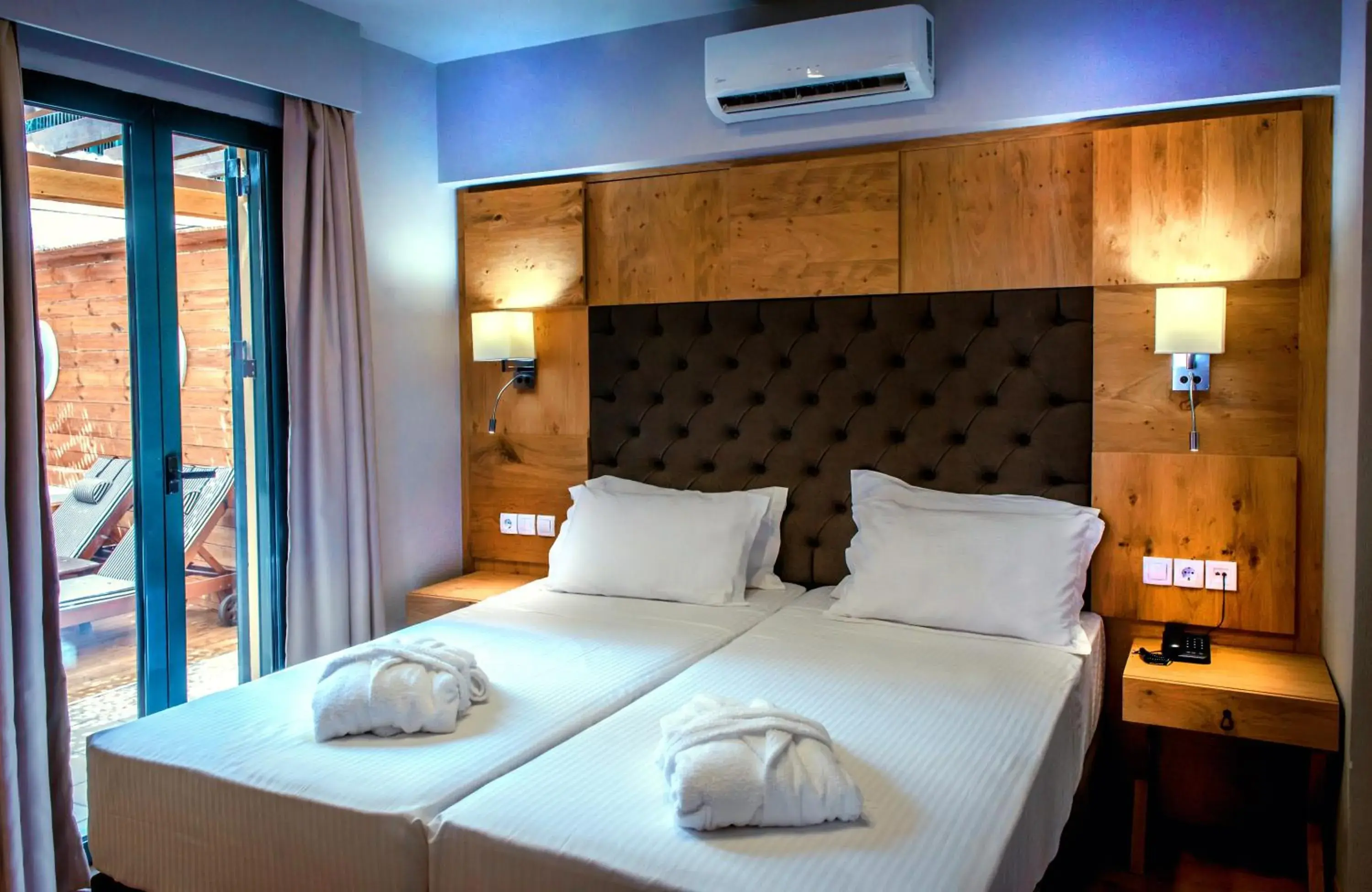Day, Bed in Elmi Beach Hotel & Suites